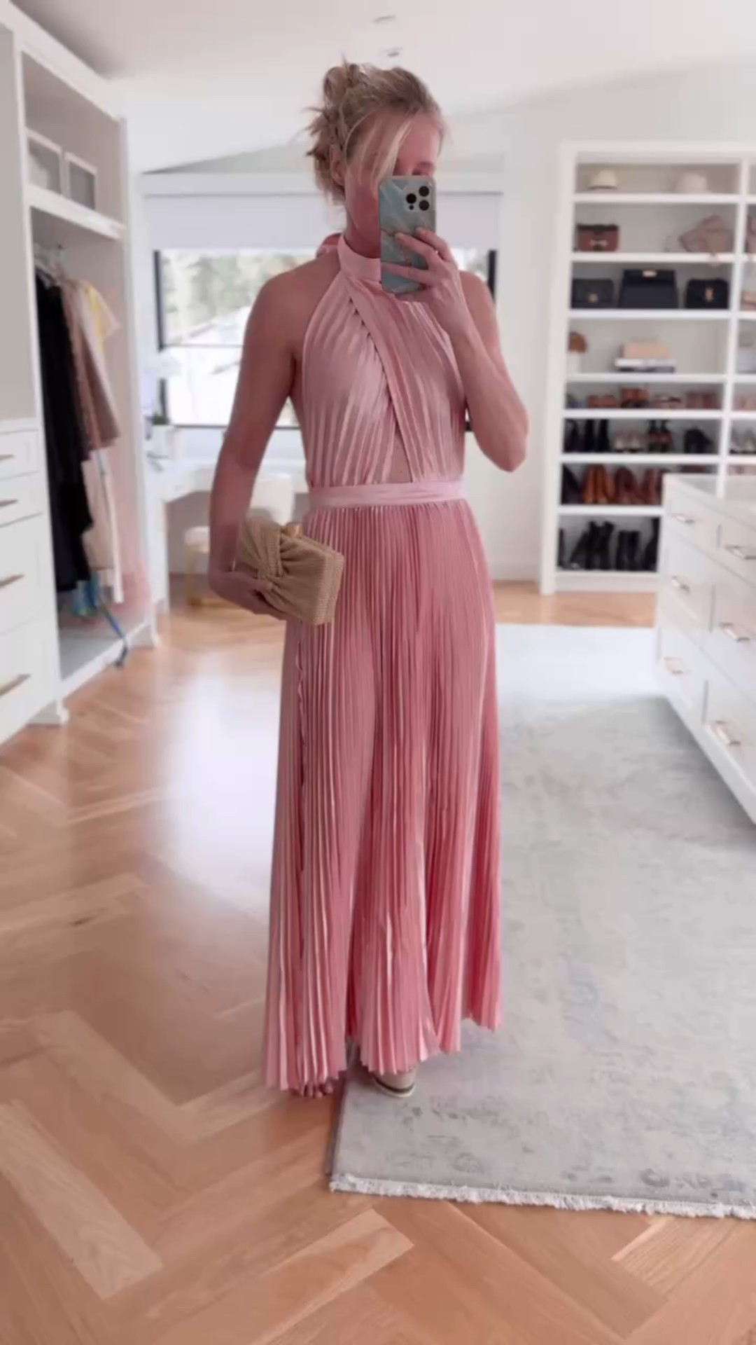 I am getting ready for an upcoming trip and need your help! Is this a “keep” or “return?” Drop your vote in the comments! 

#LTKTravel #LTKSeasonal