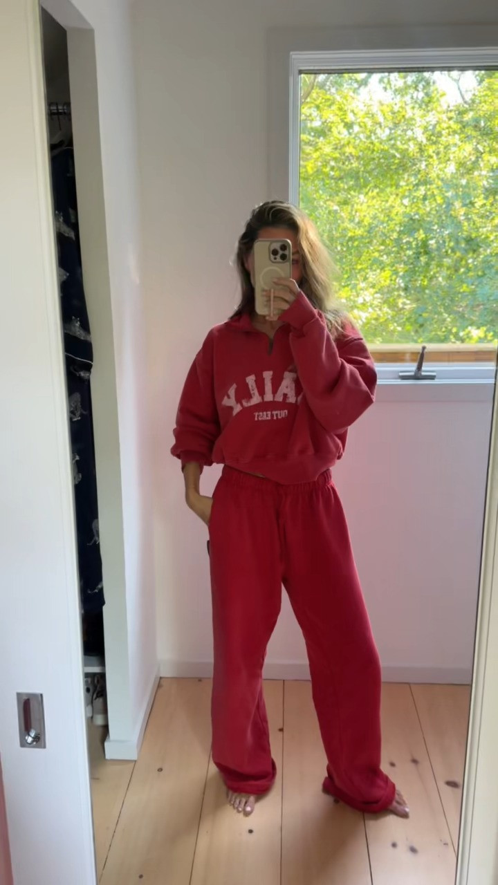 Not usually a red girlie, but I love this set!♥️

#LTKgrwm #LTKootd