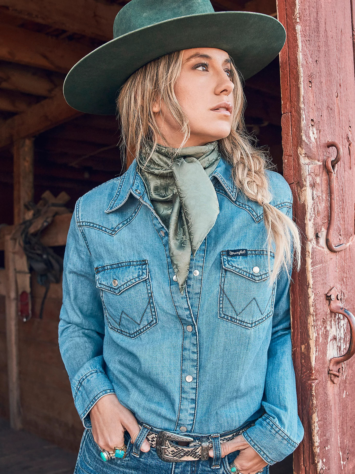 Women's Long Sleeve Western Snap Denim Shirt | Wrangler
