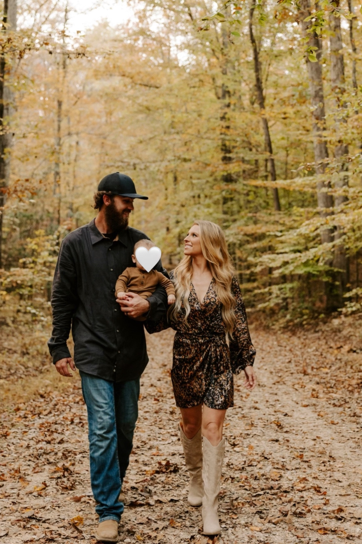 Fall Family Photos | Family Photo Outfits | Photoshoot Outfits | Fall Fashion

#LTKbaby #LTKfamily #LTKmens