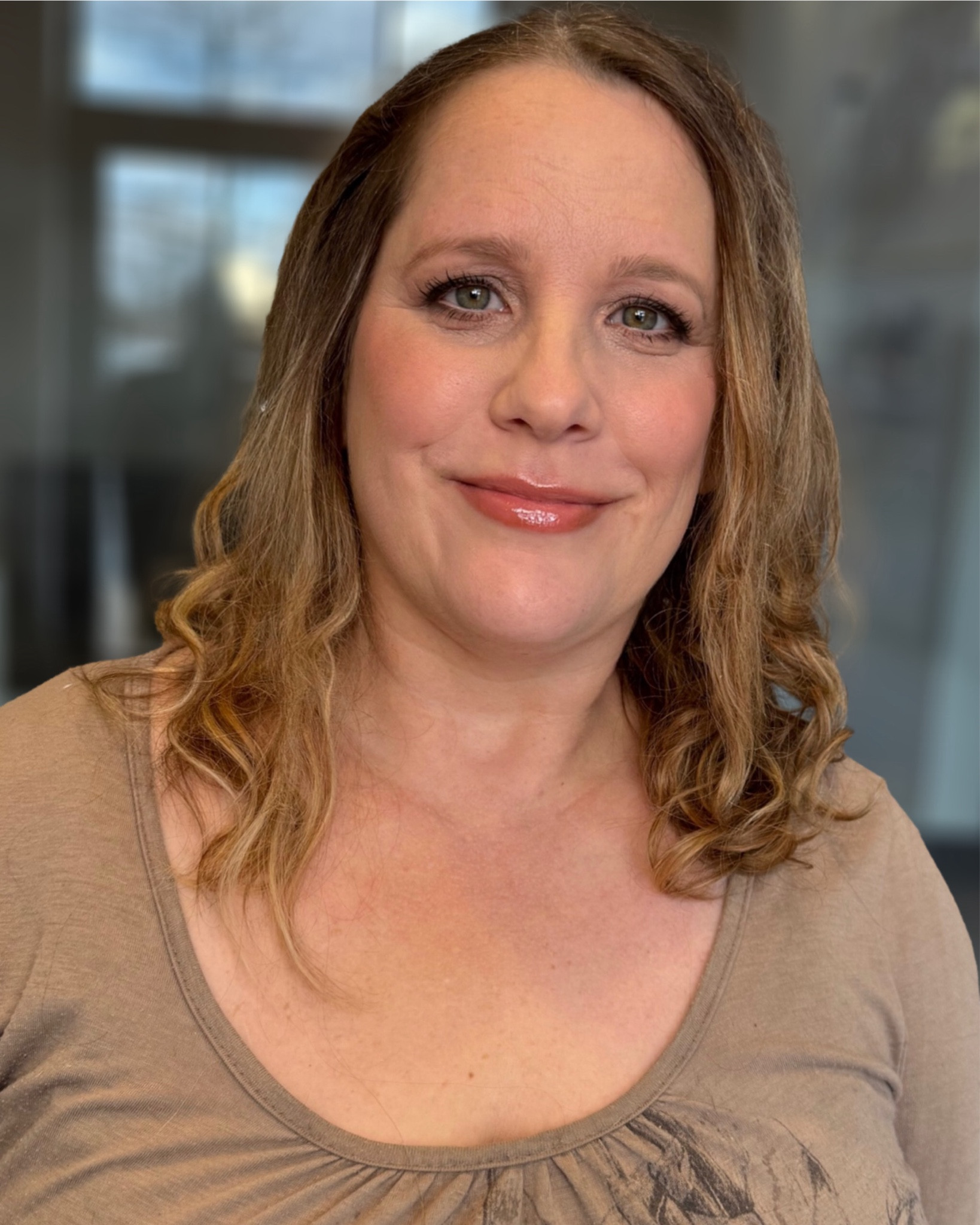 Lovely Jennifer came in for a Private 1:1 Makeup Lesson with me at Glam Room. She was wearing all the wrong colors of foundation, concealer and eye shadow. I helped her find her correct colors and we chose light weight and easy products to use and help enhance her natural beauty.

Book a private or group makeup lesson at glamroomstudio.com



#LTKBeauty #LTKOver40 #LTKStyleTip