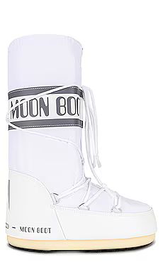 MOON BOOT Icon Nylon Boot in White from Revolve.com | Revolve Clothing (Global)