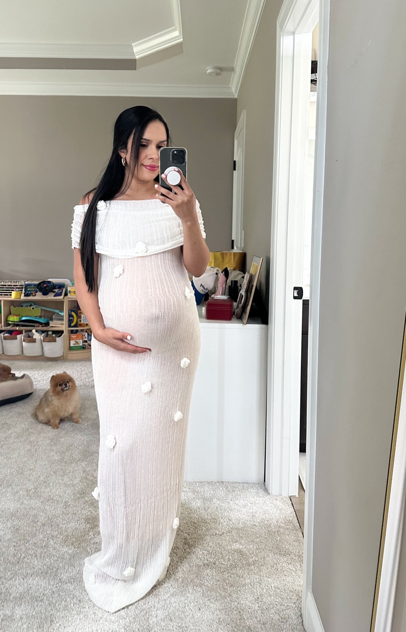 I am wearing size Small, 33wks pregnant 
Shoes are tts, 