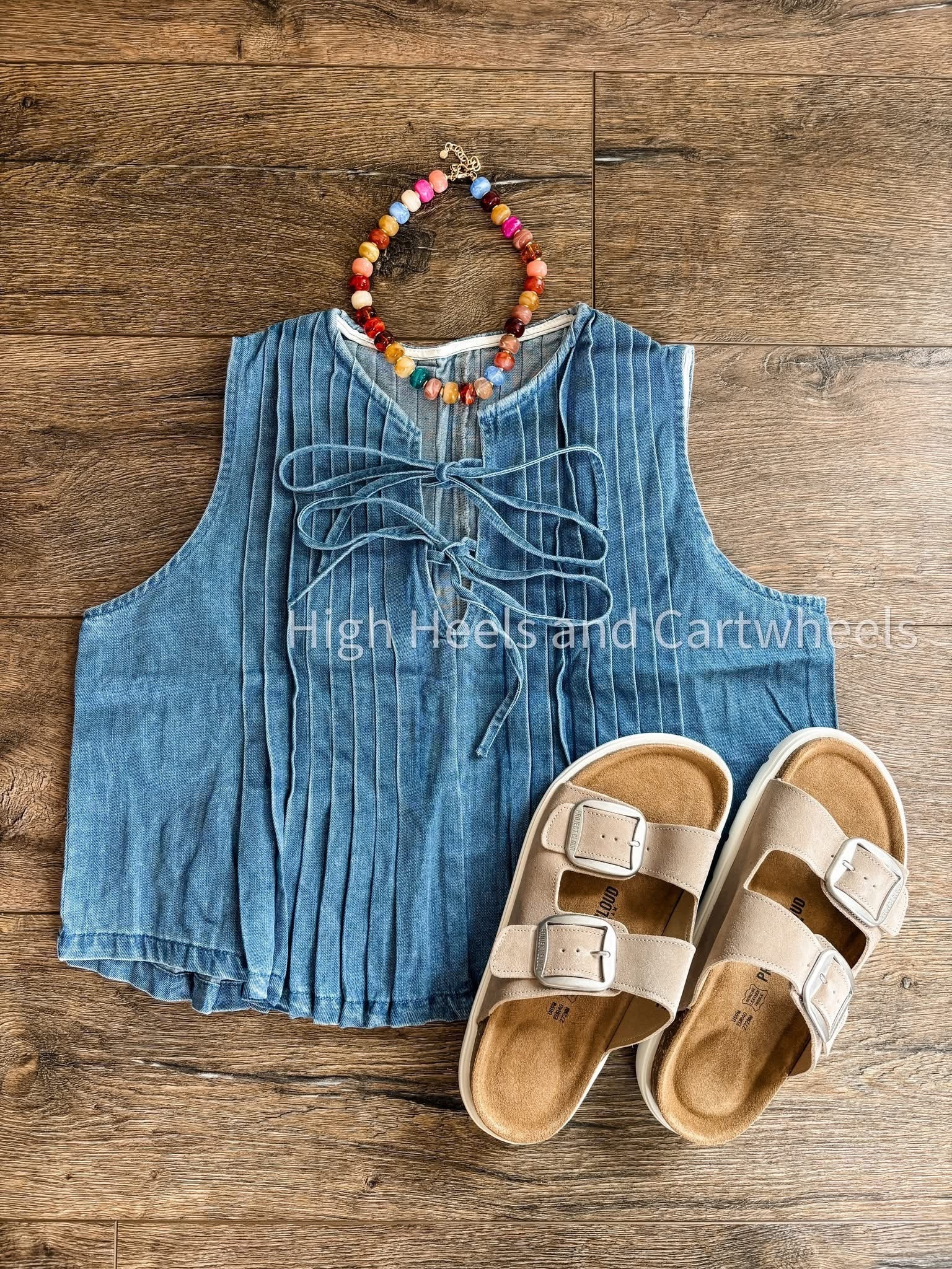 10/10 love all of this! Just add a cute skirt or some fun bottoms to complete! Don't forget the necklace for a pop of color!