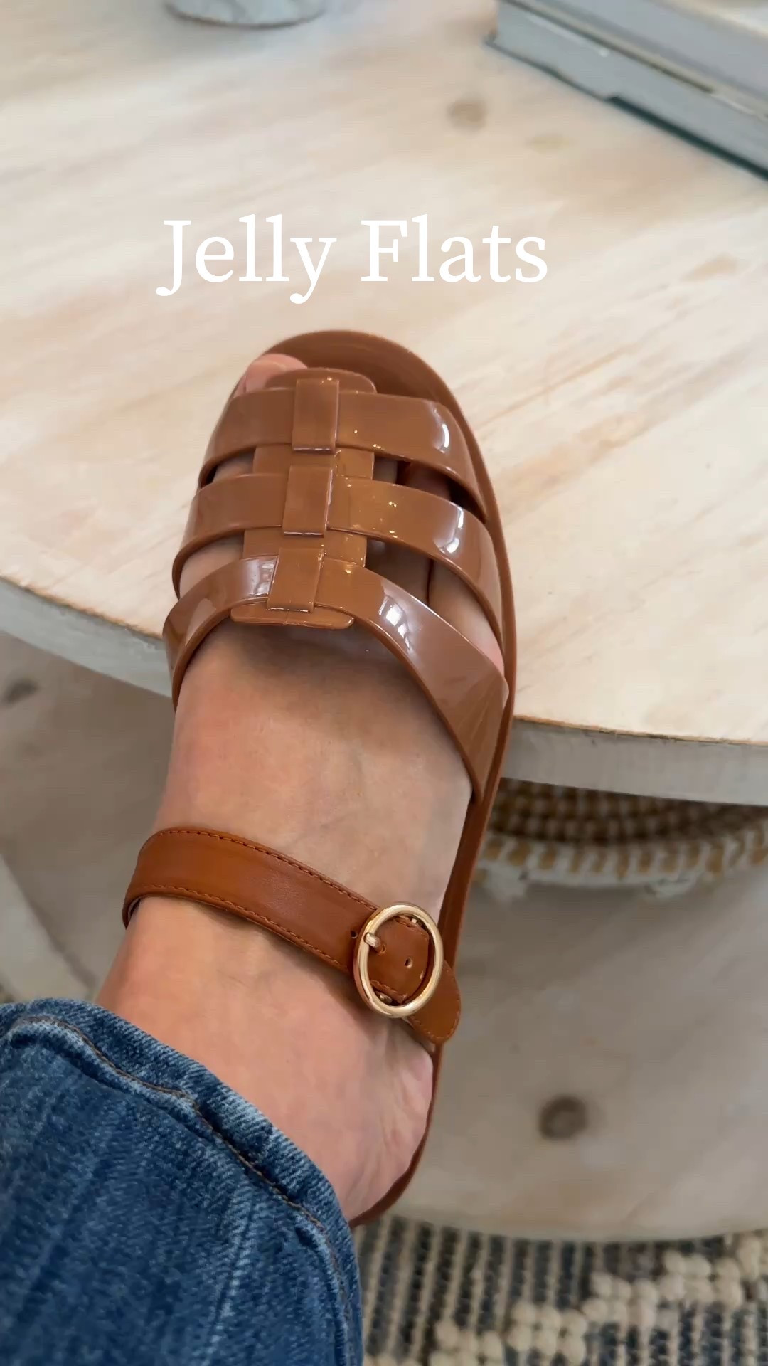 Jelly Flats in Multiple Color Combos from Tuckernuck

Beach sandals, jelly sandals, summer flats 

#LTKFindsUnder100 #LTKSwim #LTKShoeCrush