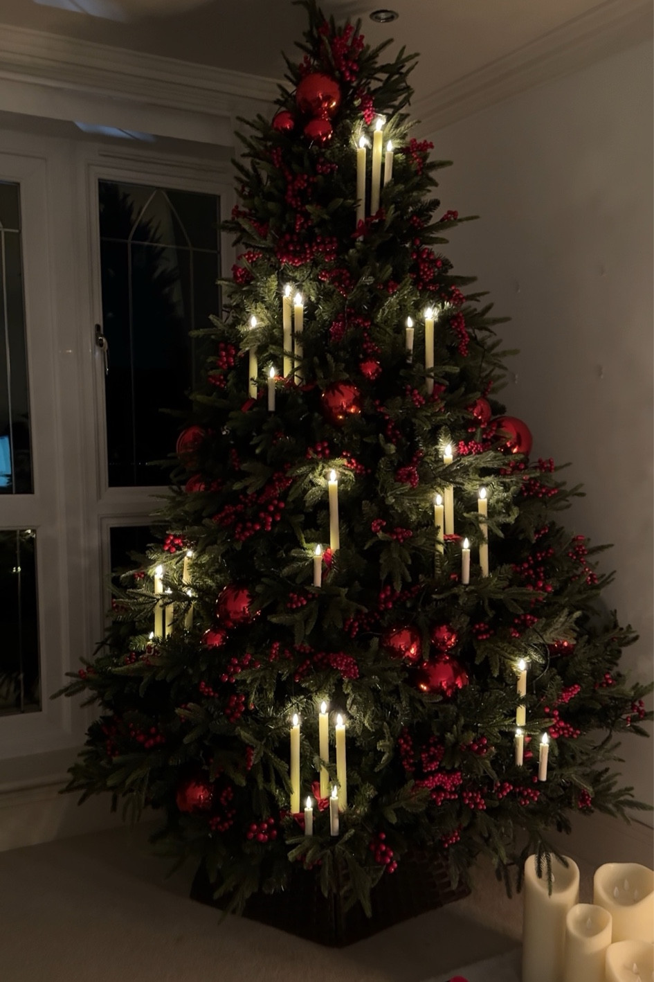 My 2024 Christmas tree. Details below;
Ours is the 8ft tree
3 packs of the larger candles
1 pack of the smaller 
1 pack of each of the berries but I am also using ones I had from last year 
Baubles are from a local garden centre. 