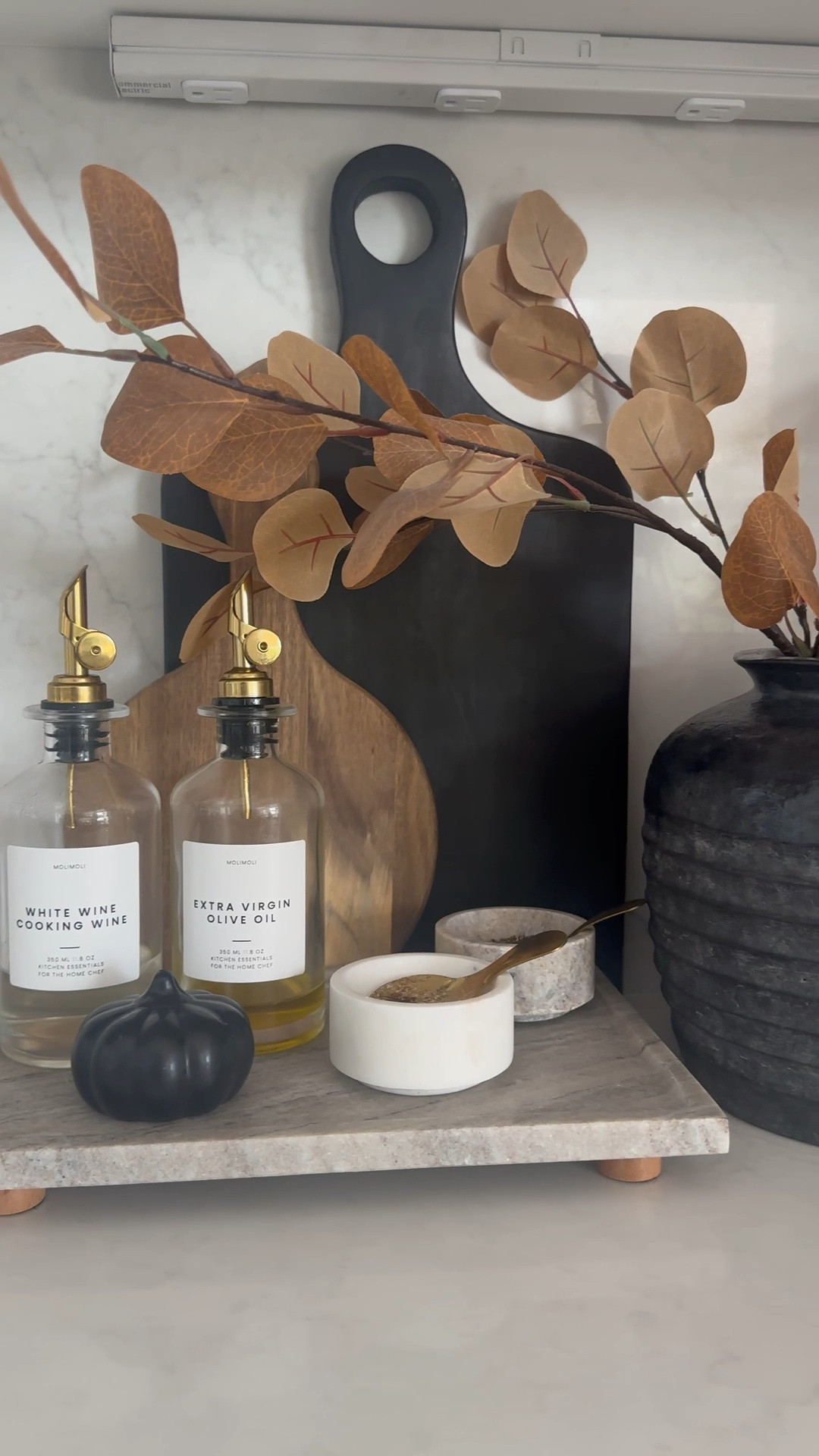  Neutral home decor, marble,organic style,textures,fall stems, kitchen inspo

#LTKHalloween #LTKHome #LTKSeasonal