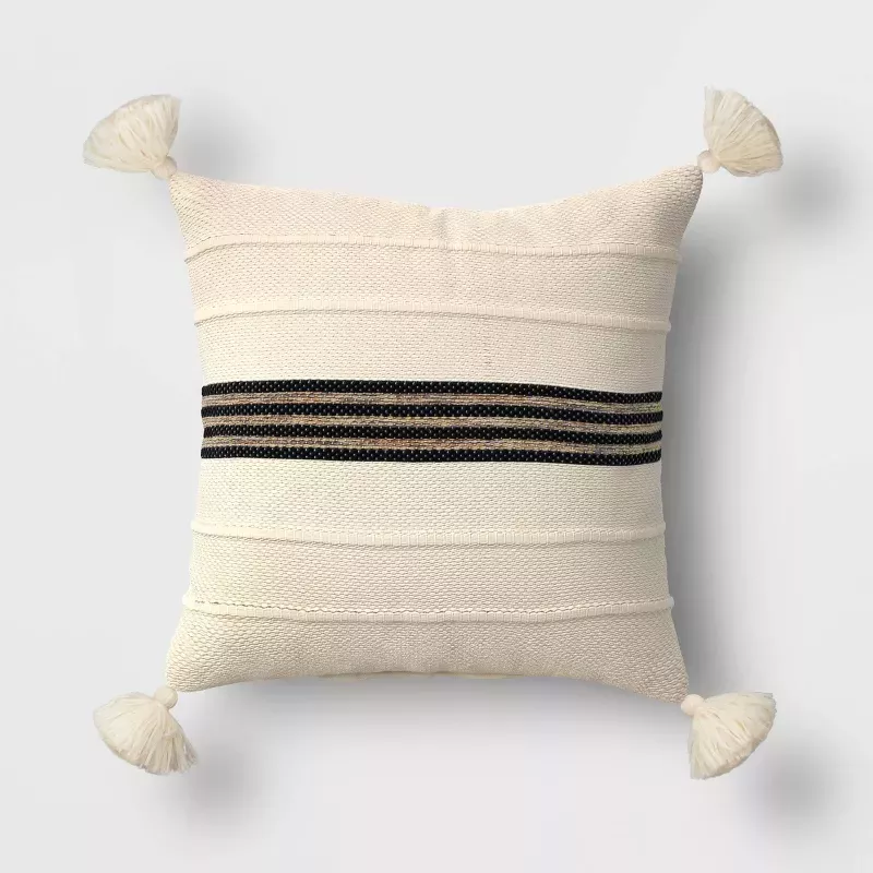 Threshold best sale outdoor pillow