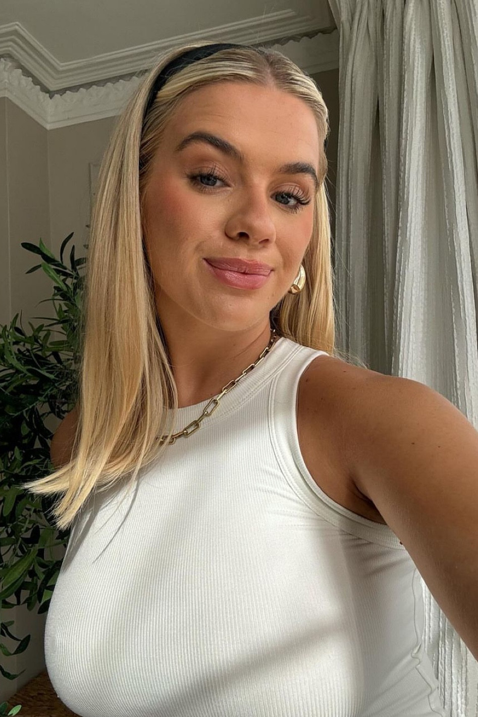 Black velvet Headband, white ribbed tank top, gold chain, gold drop earrings, free people, reformation 

#LTKeurope #LTKstyletip #LTKSeasonal