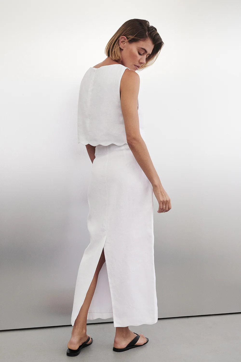 LELA WHITE LINEN MIDI SKIRT | DISSH