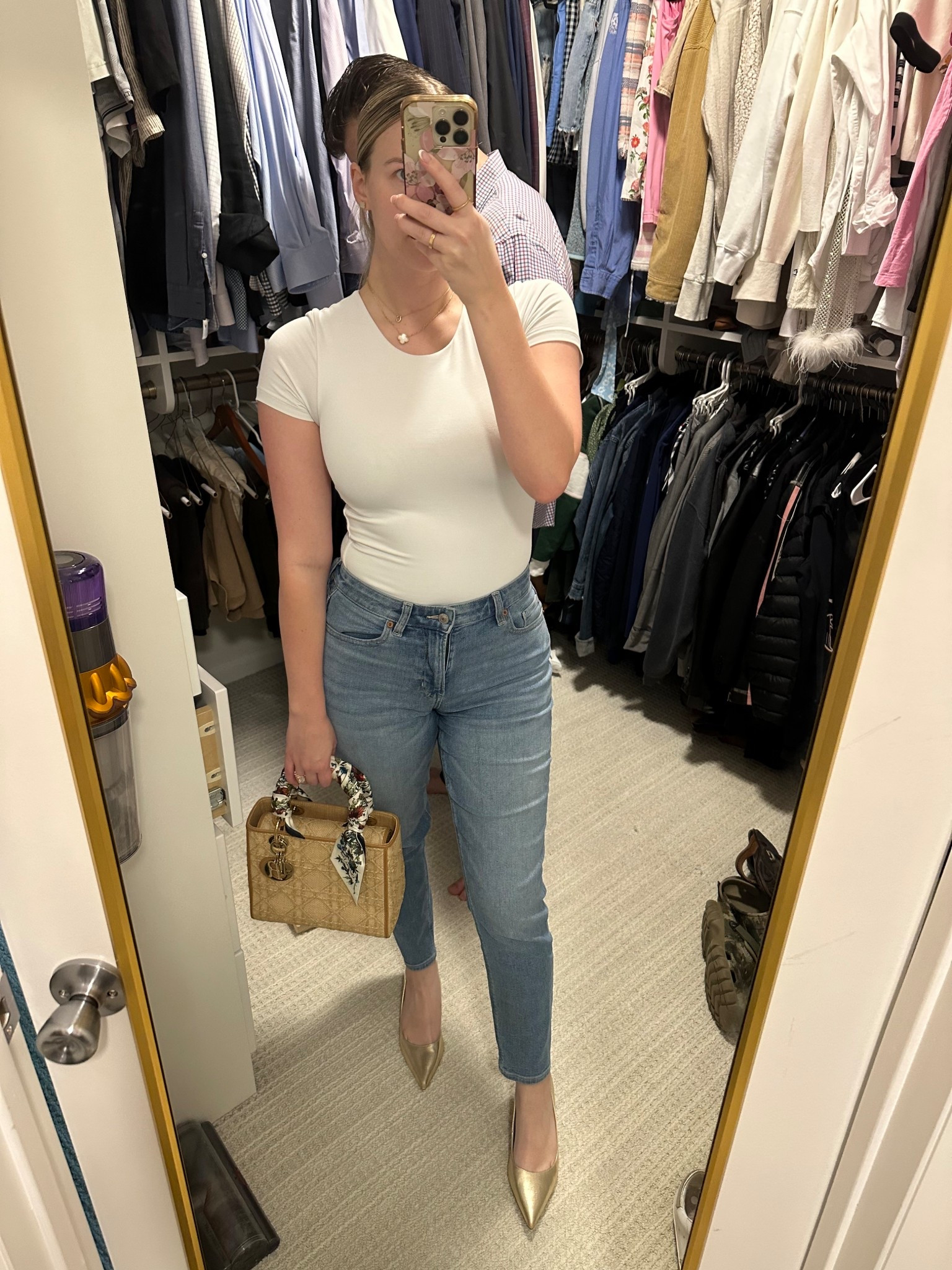 Casual work outfit 

#LTKWorkwear #LTKShoeCrush #LTKItBag