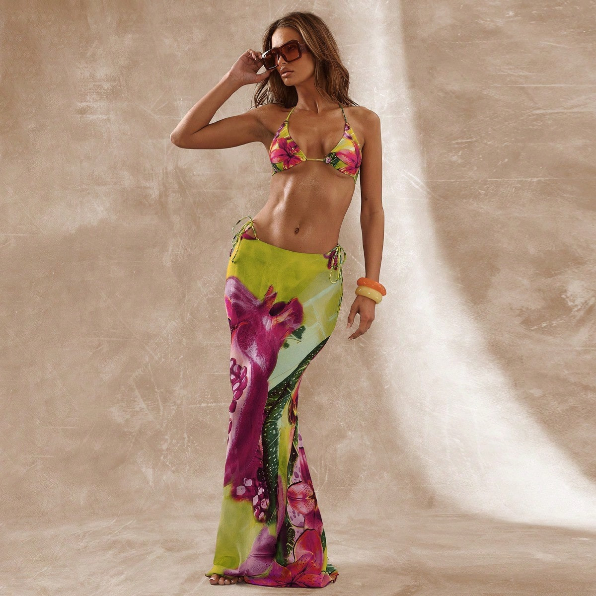 Musera Resort Bas De Bikini À Imprimé Floral Et Fruits Avec Liens Sur Les Côtés. Style Bohème Ibiza, Mignon Et Sexy. Parfait Pour Les Vacances, Les Mariages, La Plage. Graphique, Féminin, Pastel. | SHEIN