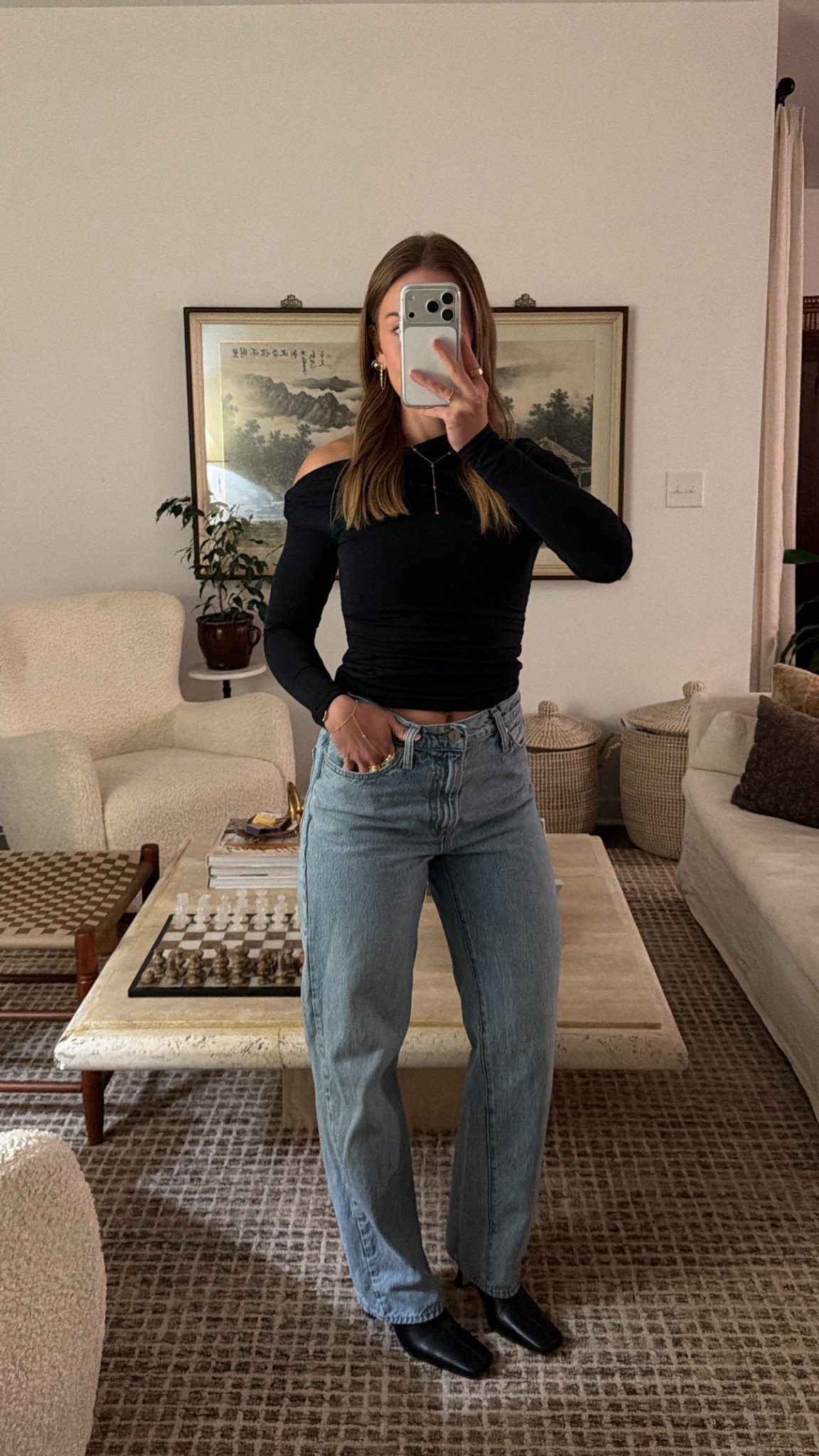 11/18/25 Linking my go-to winter going-out look — my Abercrombie black off-the-shoulder top (so flattering for winter nights), my favorite Levi’s 94 Baggy Jeans, and my Tony Bianco black leather square-toe boots. Also adding the Amazon jewelry I wore and a similar faux-fur style coat to my old Abercrombie one. Chic, simple, easy. 🤎


#LTKootd #LTKSaleAlert #LTKHoliday