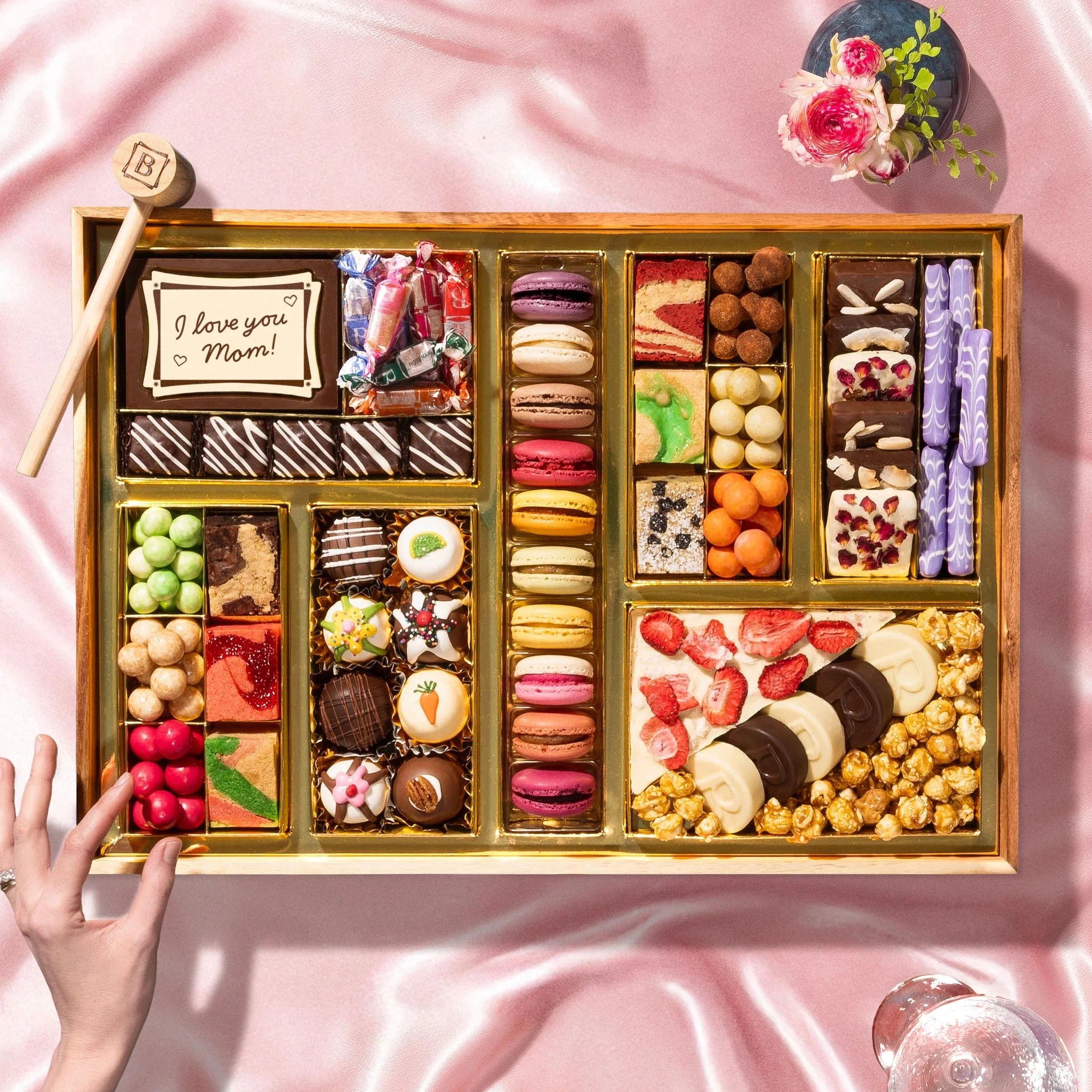 Mother's Day Dessert Board Classic | Boarderie | Boarderie