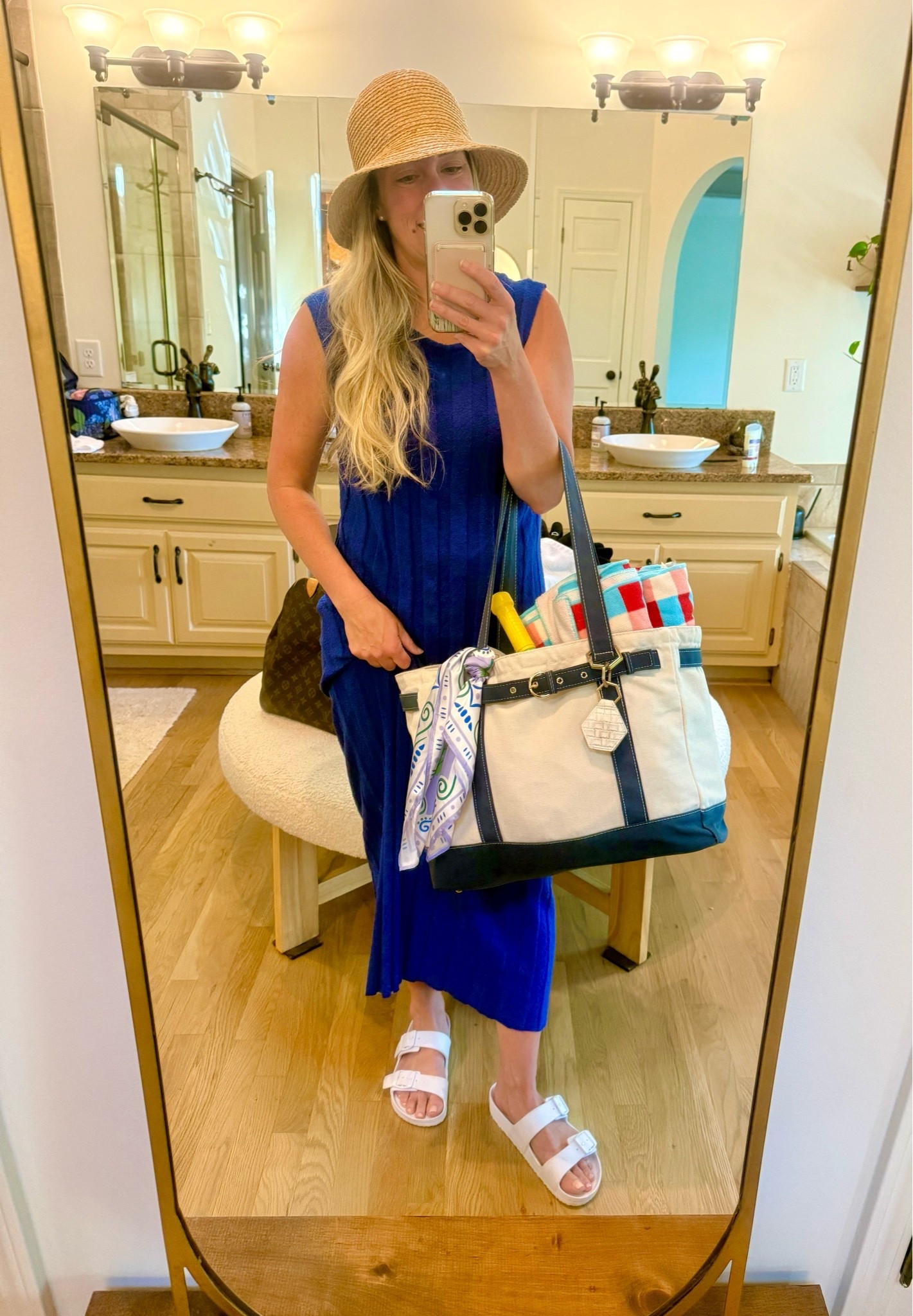 The best pool tote. It can fit so much!

#LTKdayinmylife #LTKmomlife #LTKKids