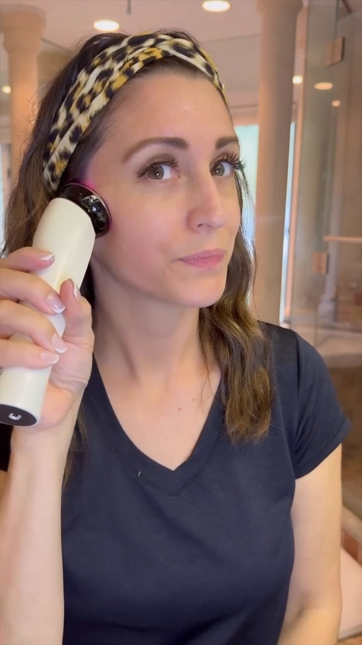 ✨ Hate needles but want real results? Meet INIA FLARE Anti-Aging Beauty Device! ✨

💡 Deep care with Red Light, Microcurrent EMS, Thermal Energy & High Frequency Tech—targets fine lines, sagging, and boosts collagen deep in the dermis.

⚡ 3 Modes: Lift (V-shape contour), Tighten (smooth lines), Infuse (maximize skincare absorption).

✅ At-home. Pain-free. No downtime.

💬 I want to hear from you! Which mode would you try first—Lift, Tighten, or Infuse?

👉 Comment “INIA” below & use code Brandiann20 for an extra $20 off!
👉LINK: https://us.theinia.com/3KrdvbR

#INIABeauty #INIAFlare #INIAReview #GlowWithINIA #BeautyTech #AntiAgingSkincare #GlowFromWithin #SkincareRoutine #INIARedLight #INIAMicrocurrent

#LTKBeauty #LTKOver40