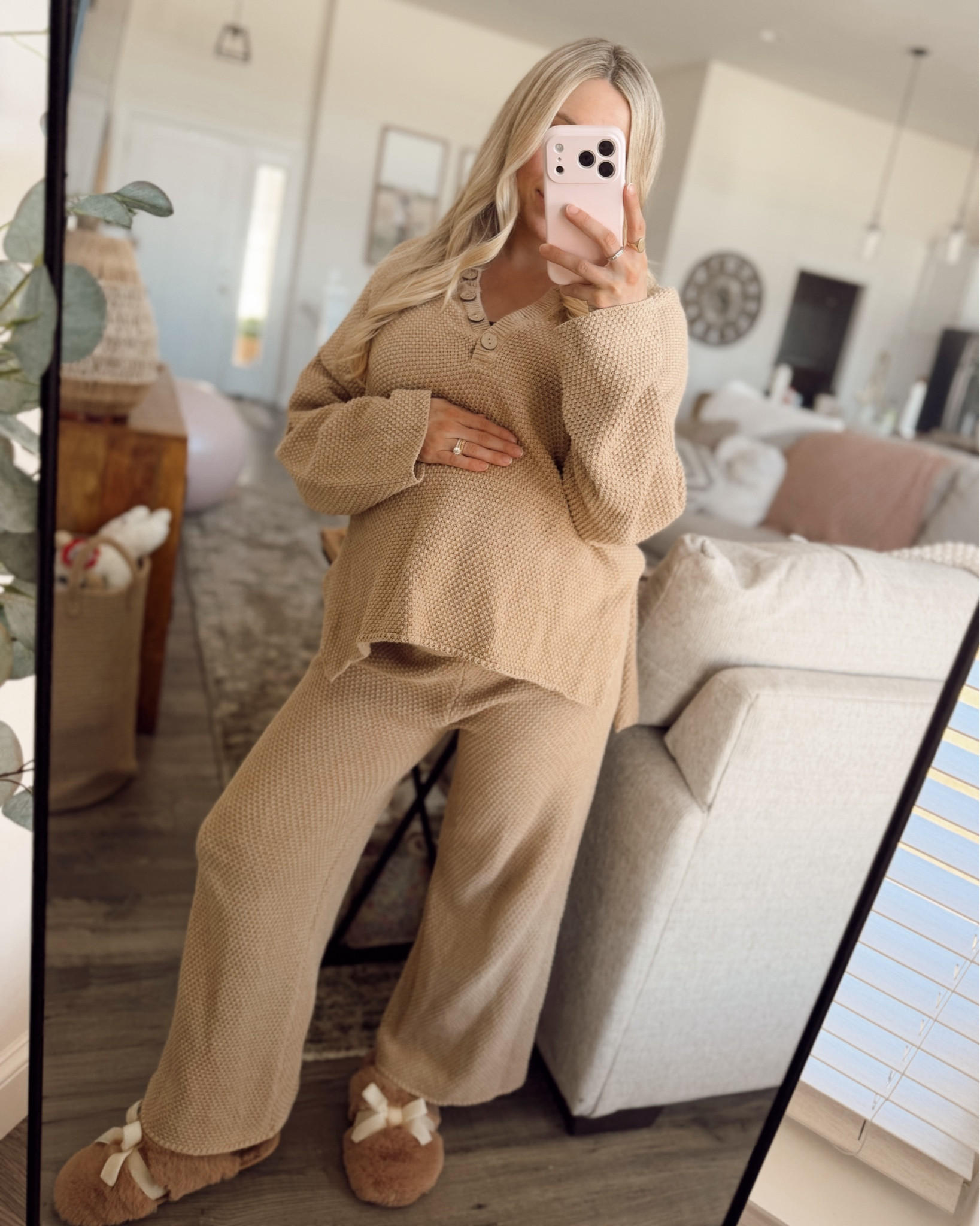 One of my favorite versatile sets that work for pregnancy + postpartum! I’m bringing this cutie little set w me to the hospital to wear home! It’s 100% cotton too! I’m in a size XS! 

#LTKootd #LTKBump #LTKmomlife
