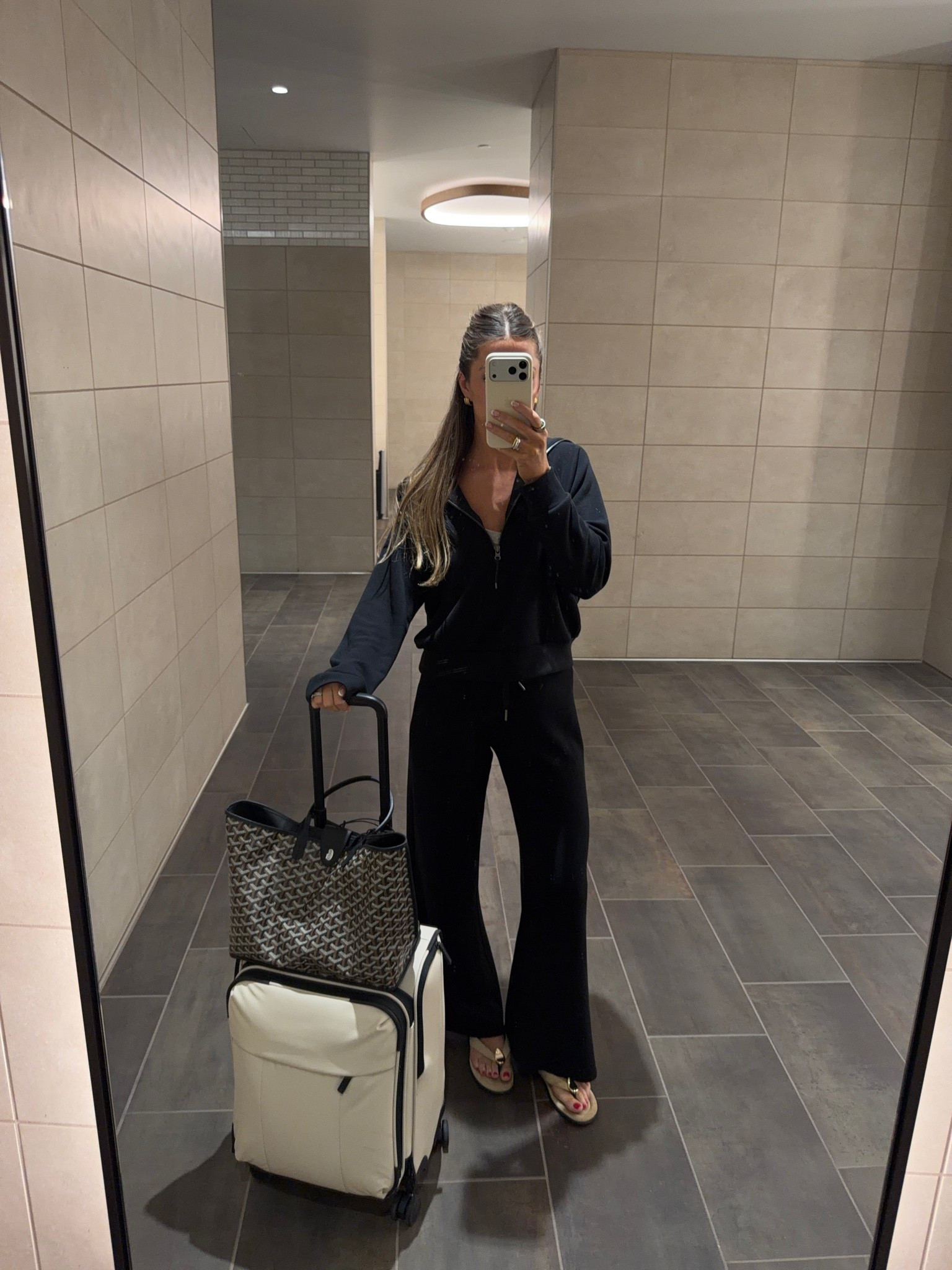 Travel fit & this set is on the Nordstrom sale! 🤍

#LTKTravel