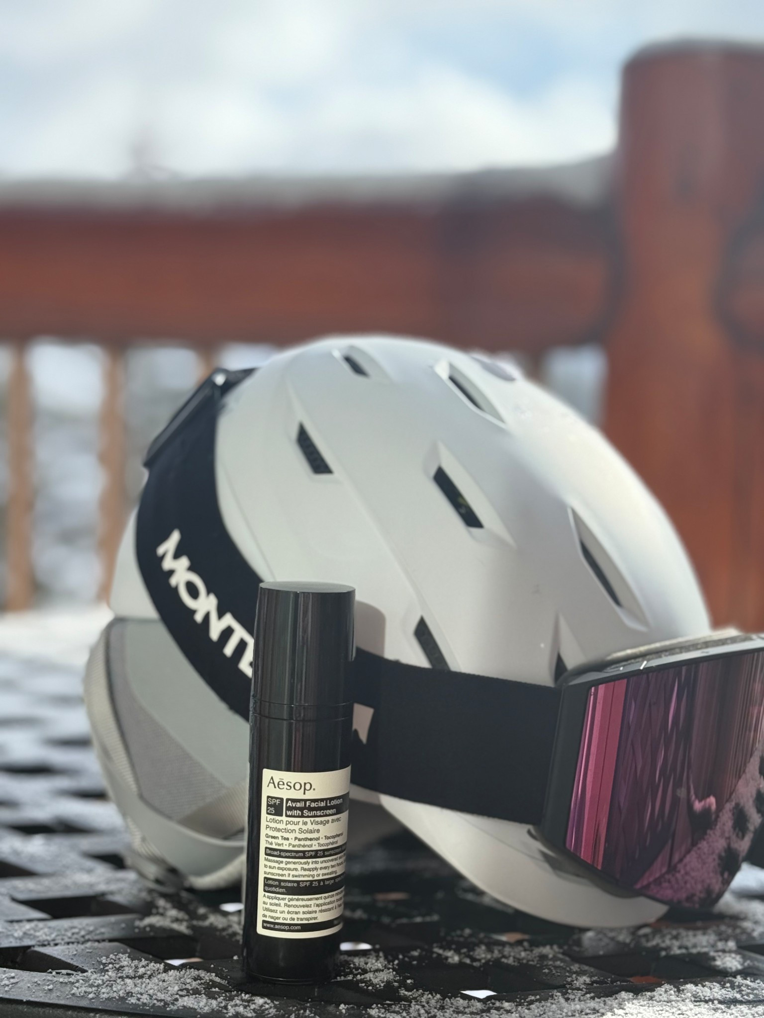 New favorite sunscreen!!!! Smells amazing and works! @aesop #shelbysstyle

#LTKActive #LTKSeasonal #LTKFindsUnder100