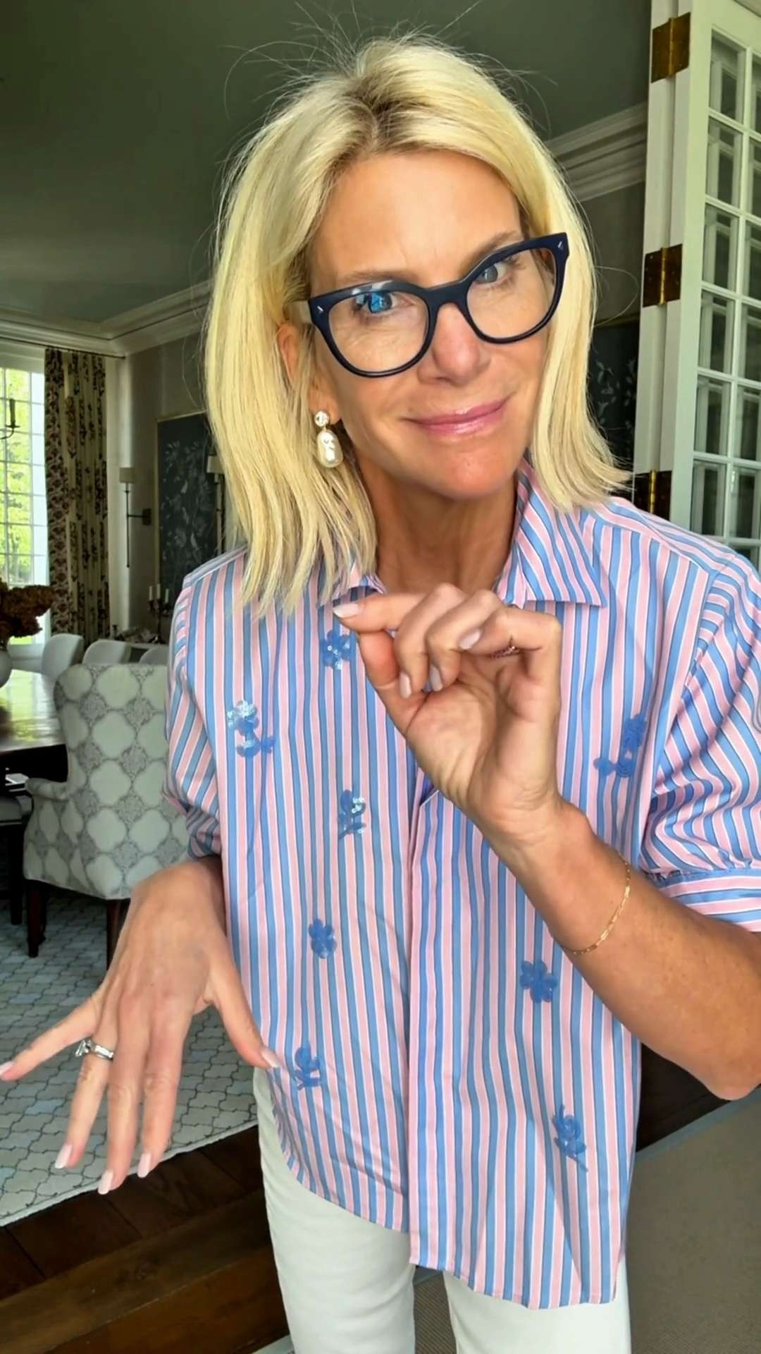 Just did a Zara haul in NYC so you don't have to! 🤍 I found three amazing shirts that are equal parts classic and cool. Sharing my favorites and why I think they're worth grabbing before they're gone!


💡 LTK MADE EASY

❤️ Heart = Support my posts
🔖 Save = Get sale & restock alerts
📋 Lists = Keep favorites organized
📲 Share = Send to yourself for later
💬 Comment = Ask me anything 

 #LTKootd #LTKSeasonal #LTKOver40