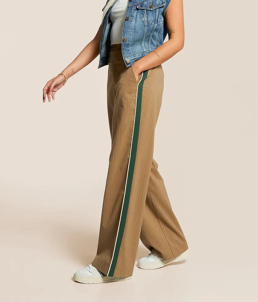 Gilded Intent | Buckle