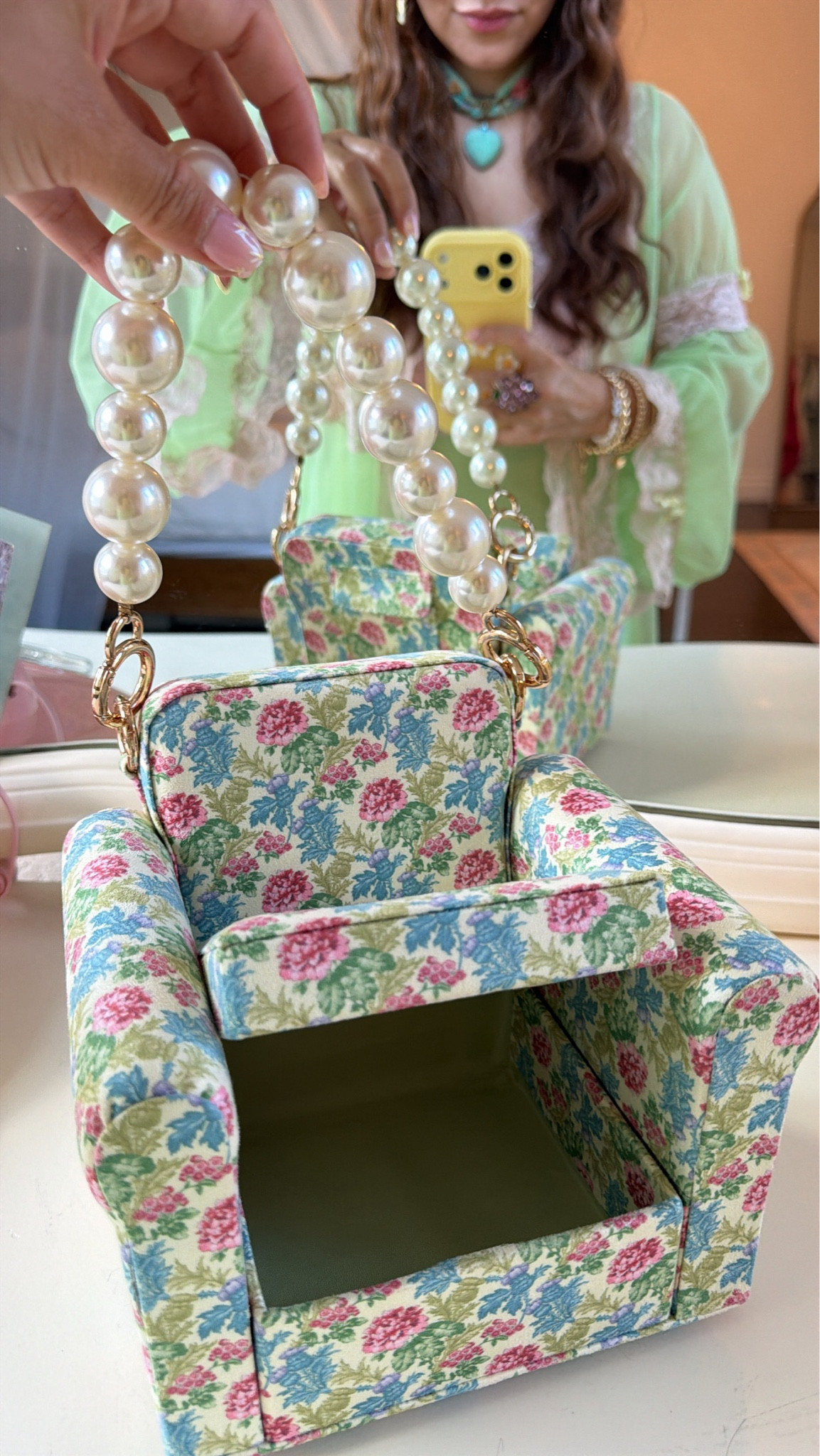 This purse is actually insane! 🩷🩷🩷

#LTKmomlife