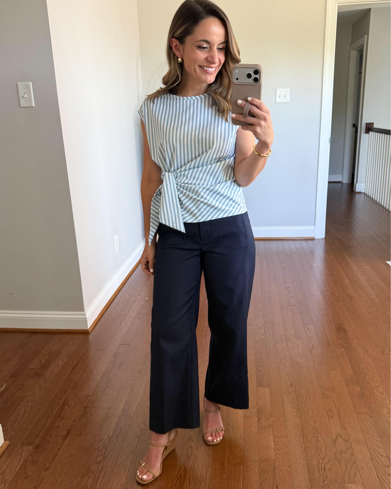 For a similar but slightly better proportioned fit for petites, try the grace pants from Ann Taylor. First slide shows the Grace pants and the second slide shows the Effortless Crop. 

Slide 1 
Pants (Ann Taylor): petite 00 - curvy fit 10.5” rise 25” inseam (linked standard and curvy fit)
Top (Ann Taylor): petite xxs 

Slide 2 
Pants (Aritzia): 0 - 11.5” rise 24” inseam 
Vest (Aritzia): 0

#LTKPetite