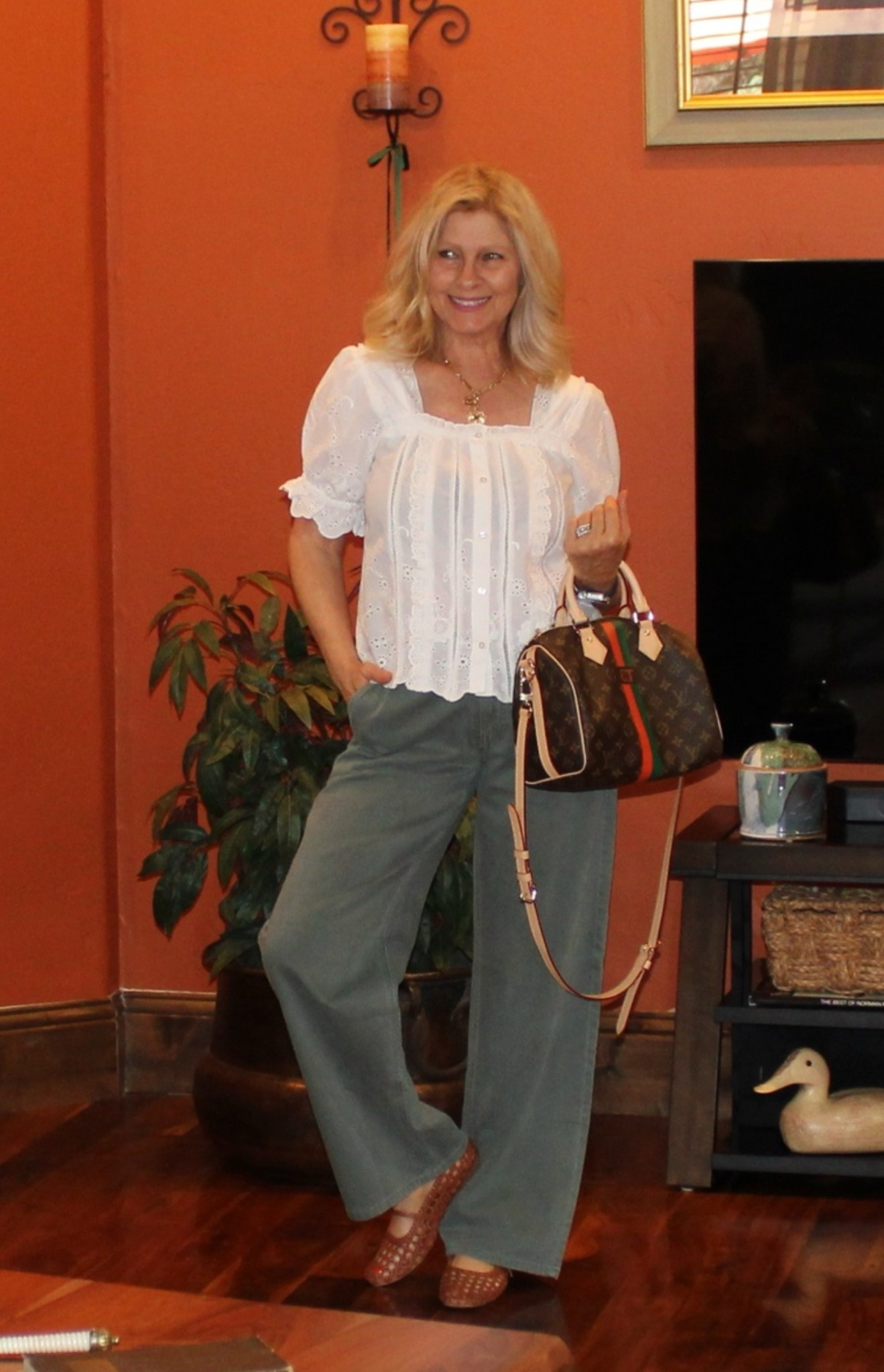OOTD
Linking same pants in all the colors, same necklace and shoes. Top options, LV Speedy 25 customized monogrammed.

#LTKootd #LTKOver40 #LTKSaleAlert