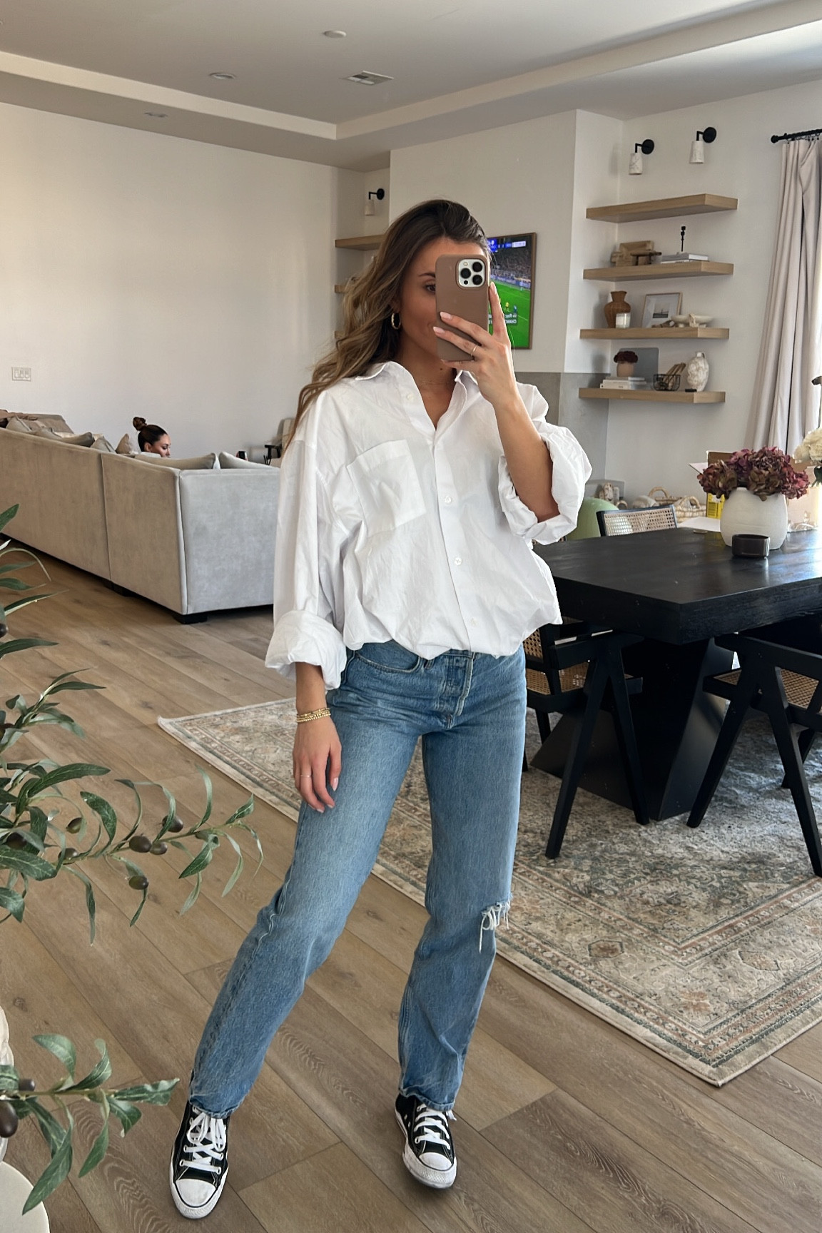wearing converse to work