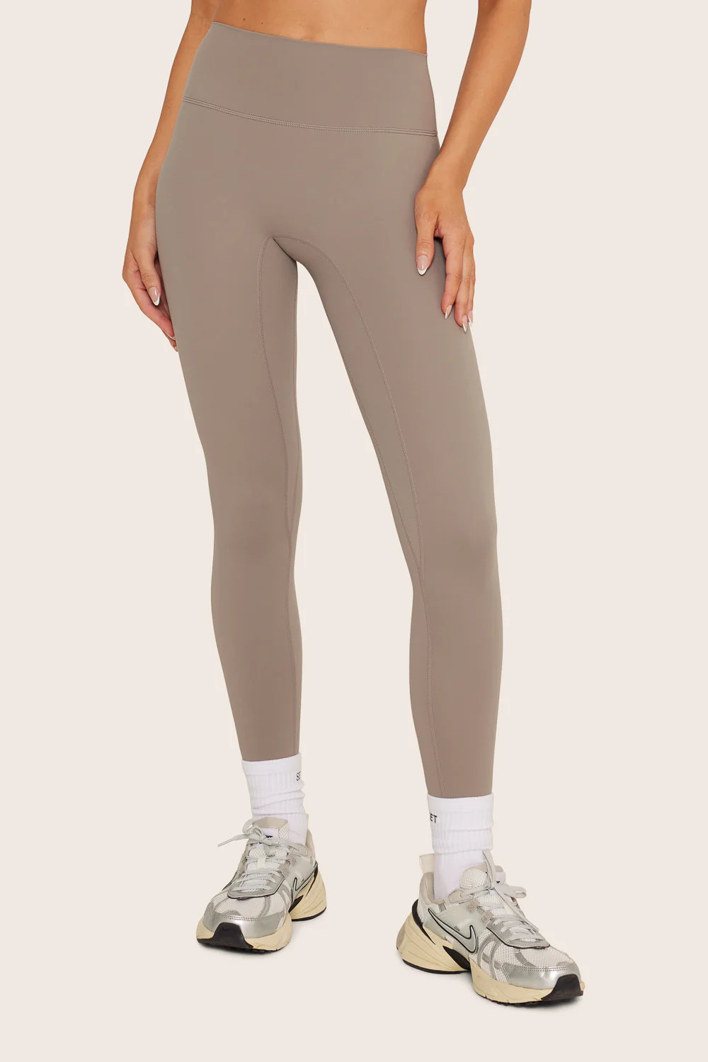 SPORTBODY® LEGGINGS - STONE | SET Active