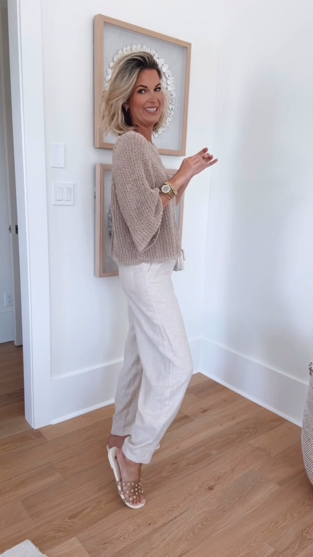Learn from my mistakes 🙈. I was not a fan of the barrel style at first but I figured out what to avoid and what makes them fit more flattering. I’m 5’11” wearing small pants. Medium sweater.

#LTKTall #LTKOver40 #LTKootd