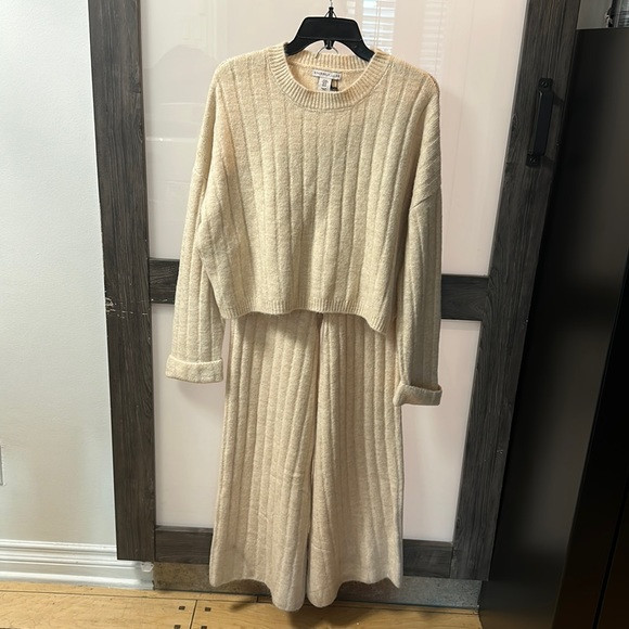Sincerely Jules NWT Creamy Beige Knit Long Sleeve 2pc Loungewear | Poshmark