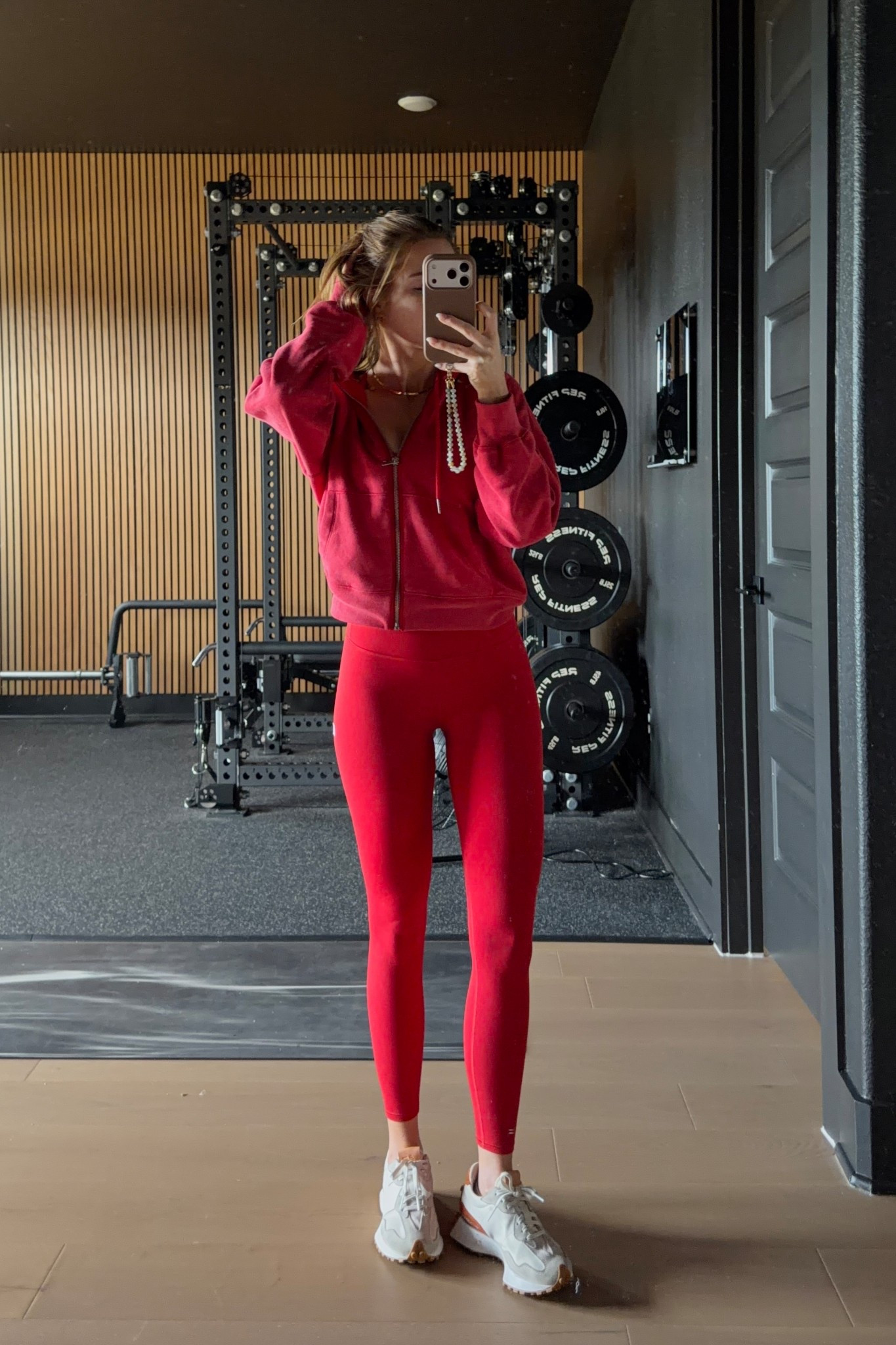 sports bra: xs // jacket: xs // legging: xs regular (5’3)

@vuoriclothing #vuoripartner