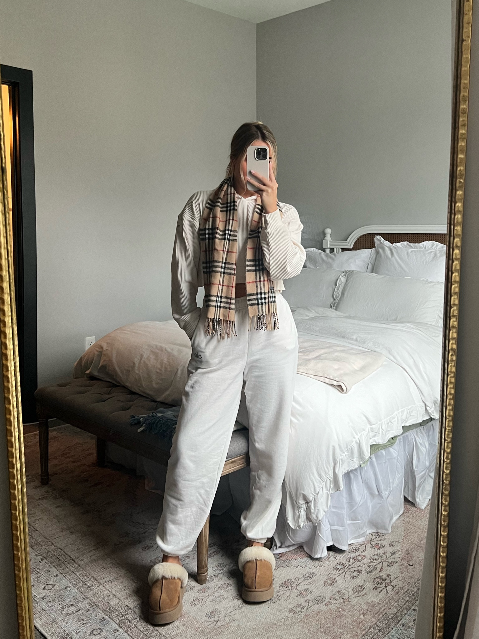 The go-to airport fit ✈️

#LTKshoecrush #LTKstyletip #LTKtravel