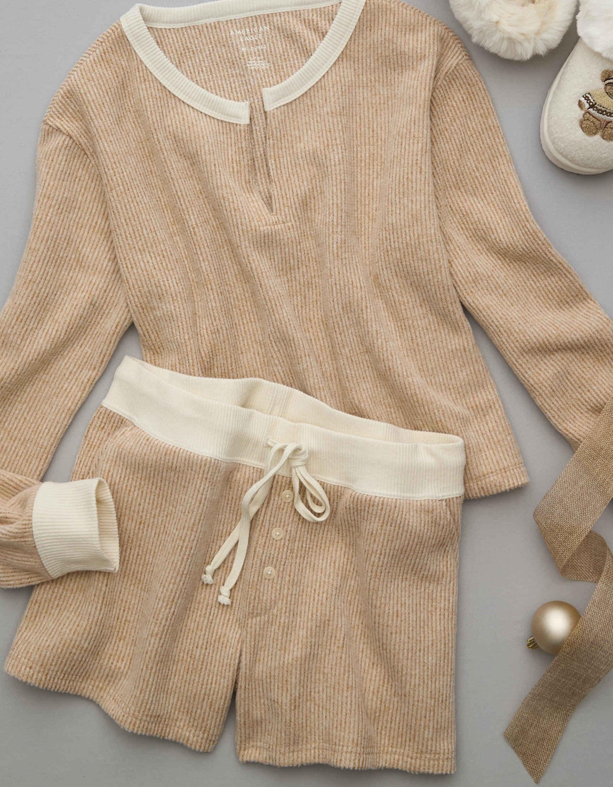 AE Waffle Plush PJ Set | American Eagle Outfitters (US & CA)