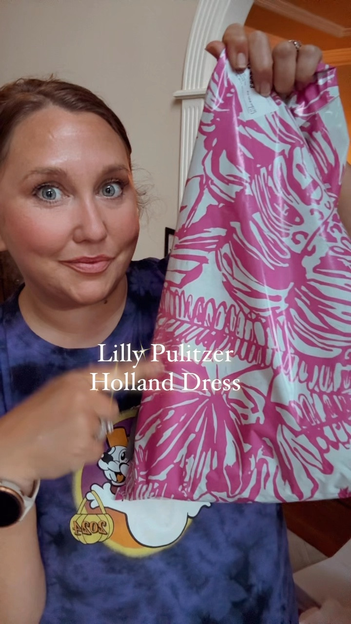 So good news and bad news
The holland dress came in (size XL) and it is very pretty in person and stretchy material reminds me of the Pearce maxis. It is also obviously maternity friendly. I have a sibo flare up right now so I literally look 9 months pregnant 
The strap that is tight under the chest (on me) also really makes that portion appear even larger and to protrude even more exaggerated so the dress I don’t think works for me… but it will for a lot of you. I think it runs a little large and has room everywhere but for me I don’t want to wear this to Vegas dinners out and people think I’m legit 9 months pregnant! #livinglargeinlilly #lillylovers  #lillytryon #maxi #blackandwhite 

#LTKPlusSize #LTKMidsize #LTKWedding