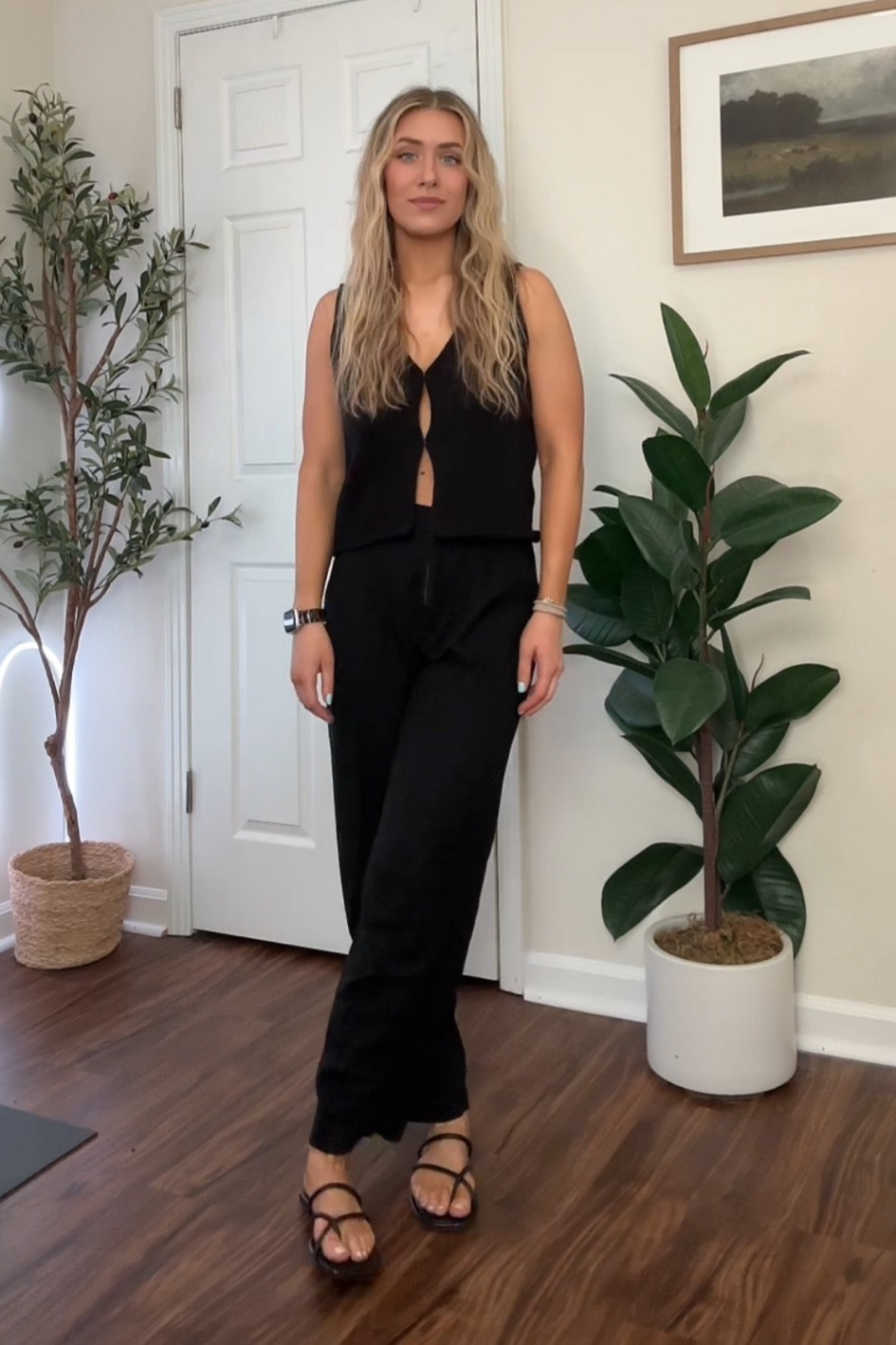 It’s never too hot to wear all black!

#LTKStyleTip #LTKFindsUnder50 #LTKFindsUnder100