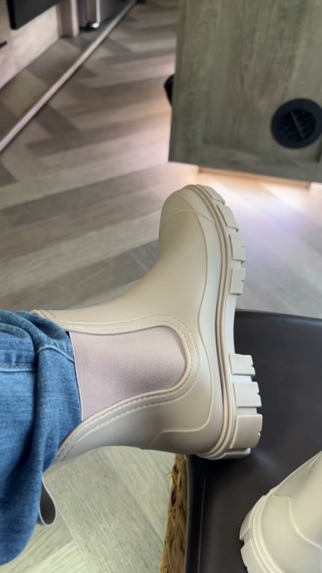 Great boots for any occasion. Super cute to dress up or down. Very comfortable #boots

#LTKSeasonal #LTKHoliday #LTKActive