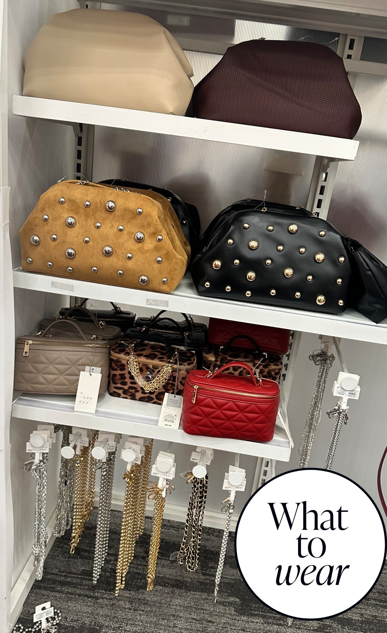 These fall bags just dropped & they are delivering great seasonal vibes! I could see myself wearing that tan studded clutch with my Thanksgiving  OOTD. Perfect colors for fall & autumn. 


#fallstyle #autumnstyle #fallclutch #thanksgivingootd #fallaccessories 
#targetfinds #targetstyle 

#LTKHoliday #LTKItBag #LTKSeasonal