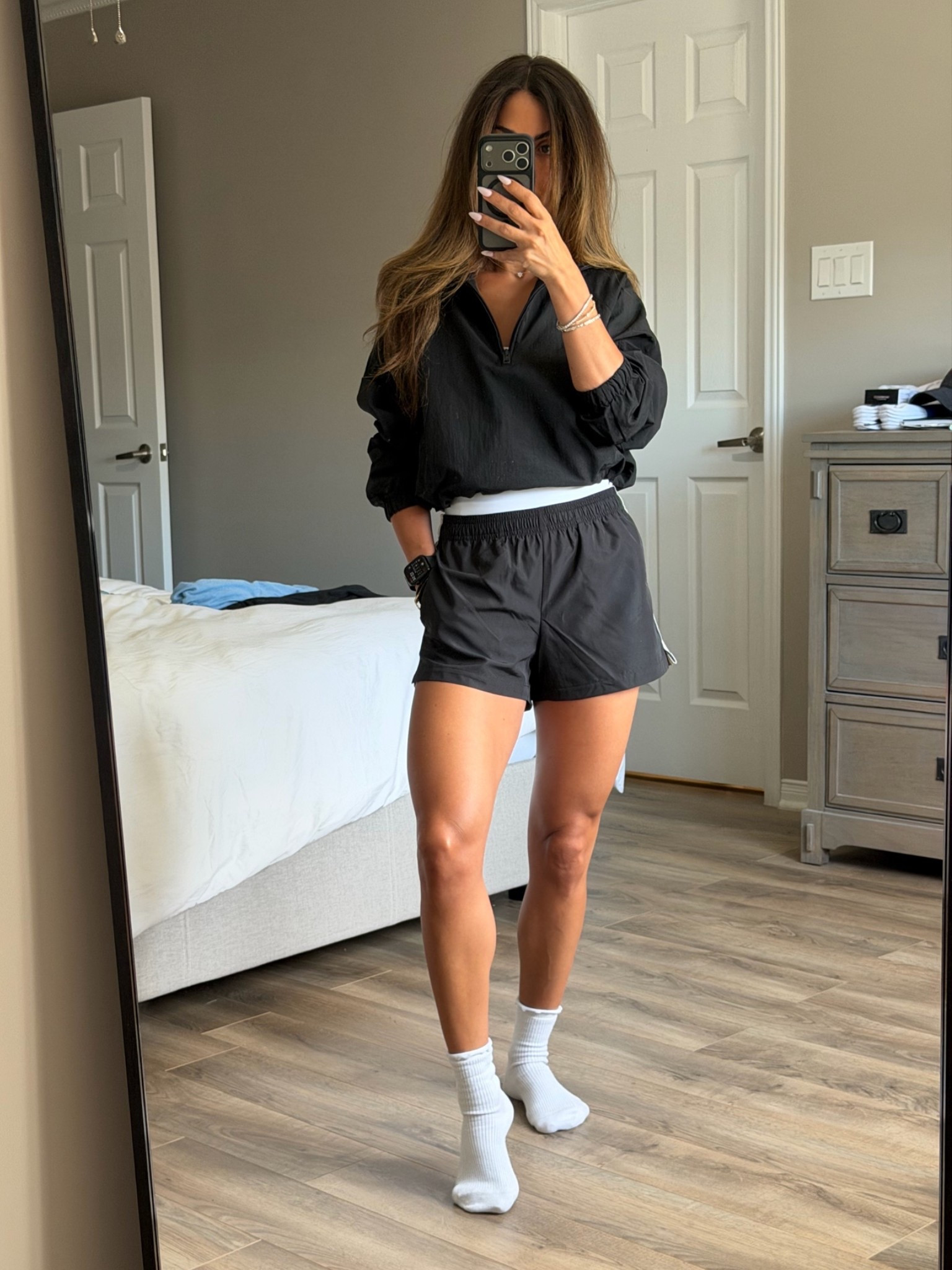 Outfit of the day

Xs in all pieces

#LTKsummer #LTKfitness #LTKpetite