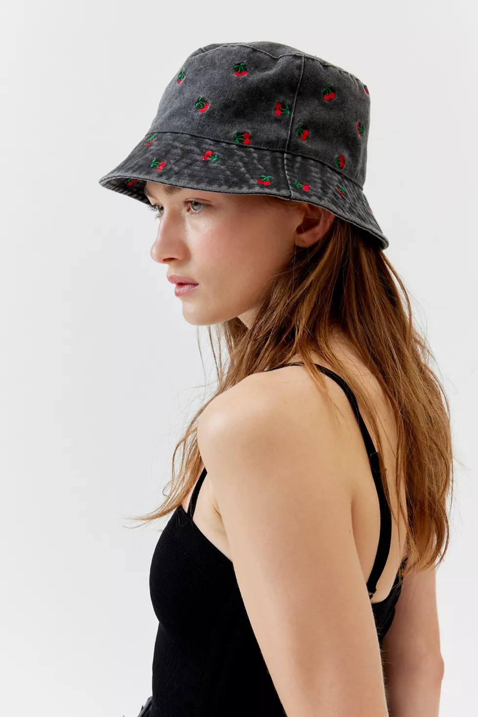Cherry Embroidered Bucket Hat | Urban Outfitters (US and RoW)