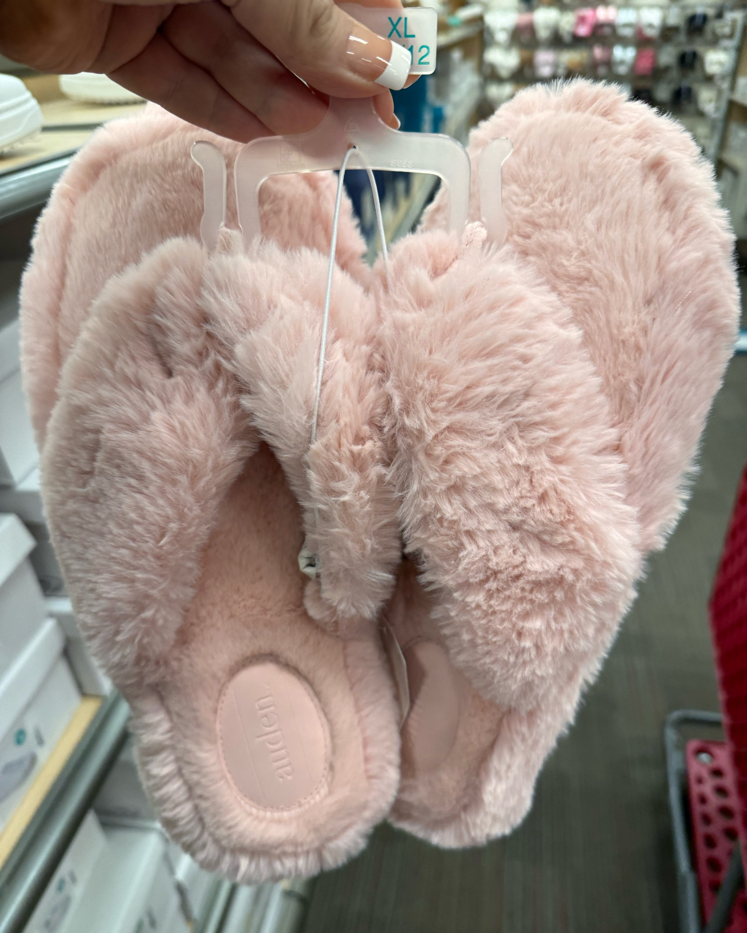 Cutest Valentine’s Day houseshoes! 

#LTKStyleTip #LTKSeasonal #LTKGiftGuide