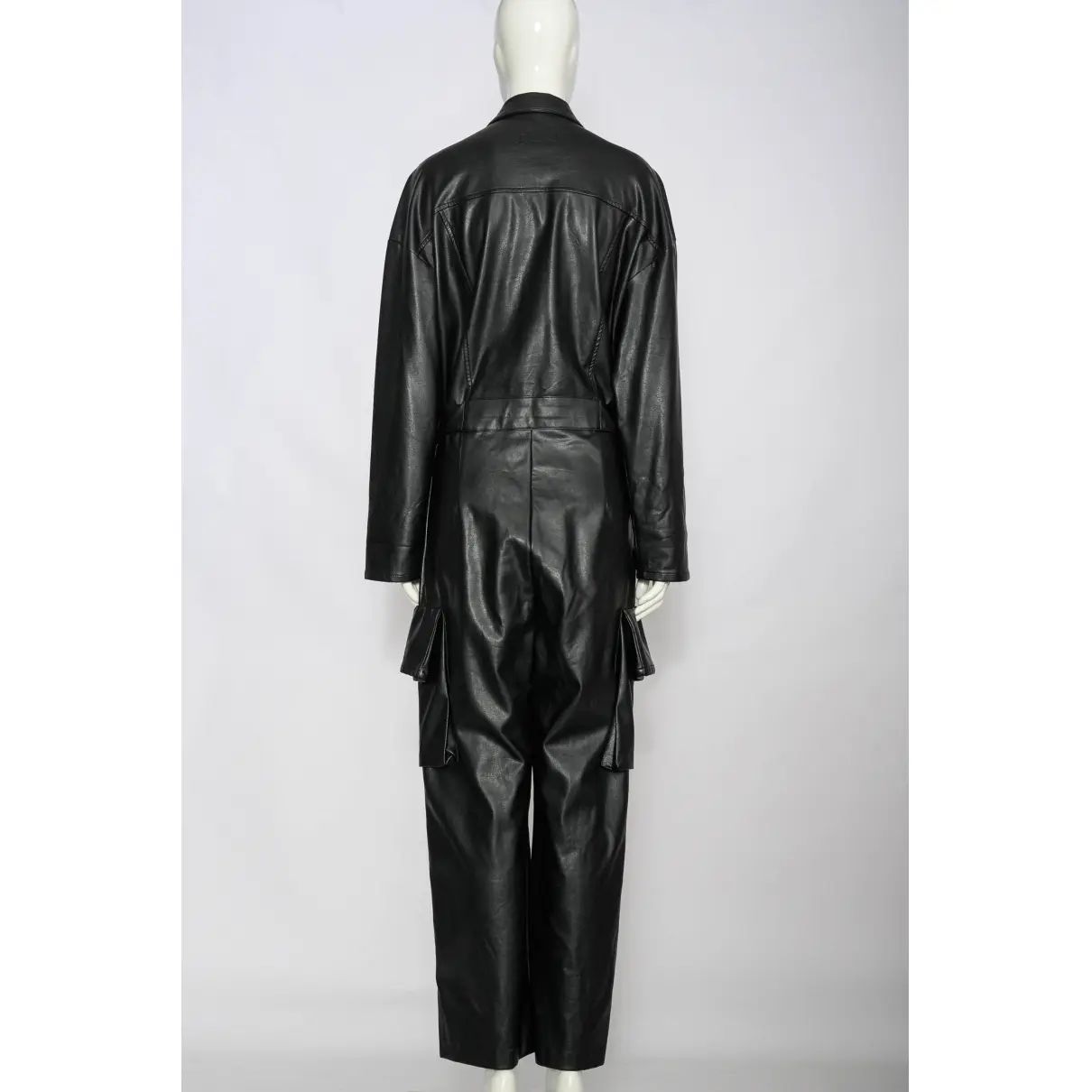 Jumpsuit The Frankie Shop Black size S International in Synthetic - 40427534 | Vestiaire Collective (Global)
