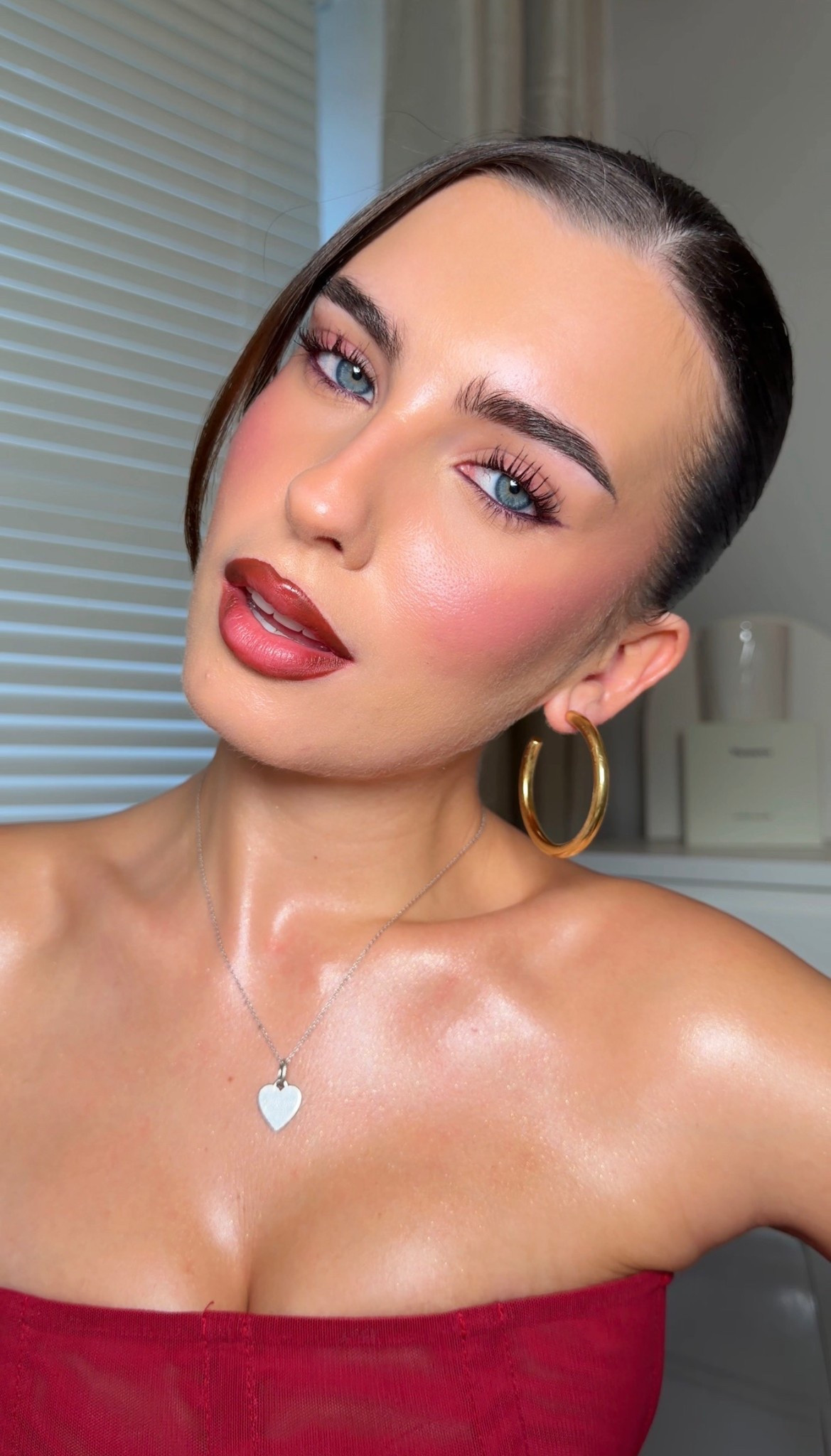 Romantic eyes for valentines

Blue eyes, full glam, maybelline, space nk, makeup, date night 



#LTKluxury #LTKuk #LTKbeauty