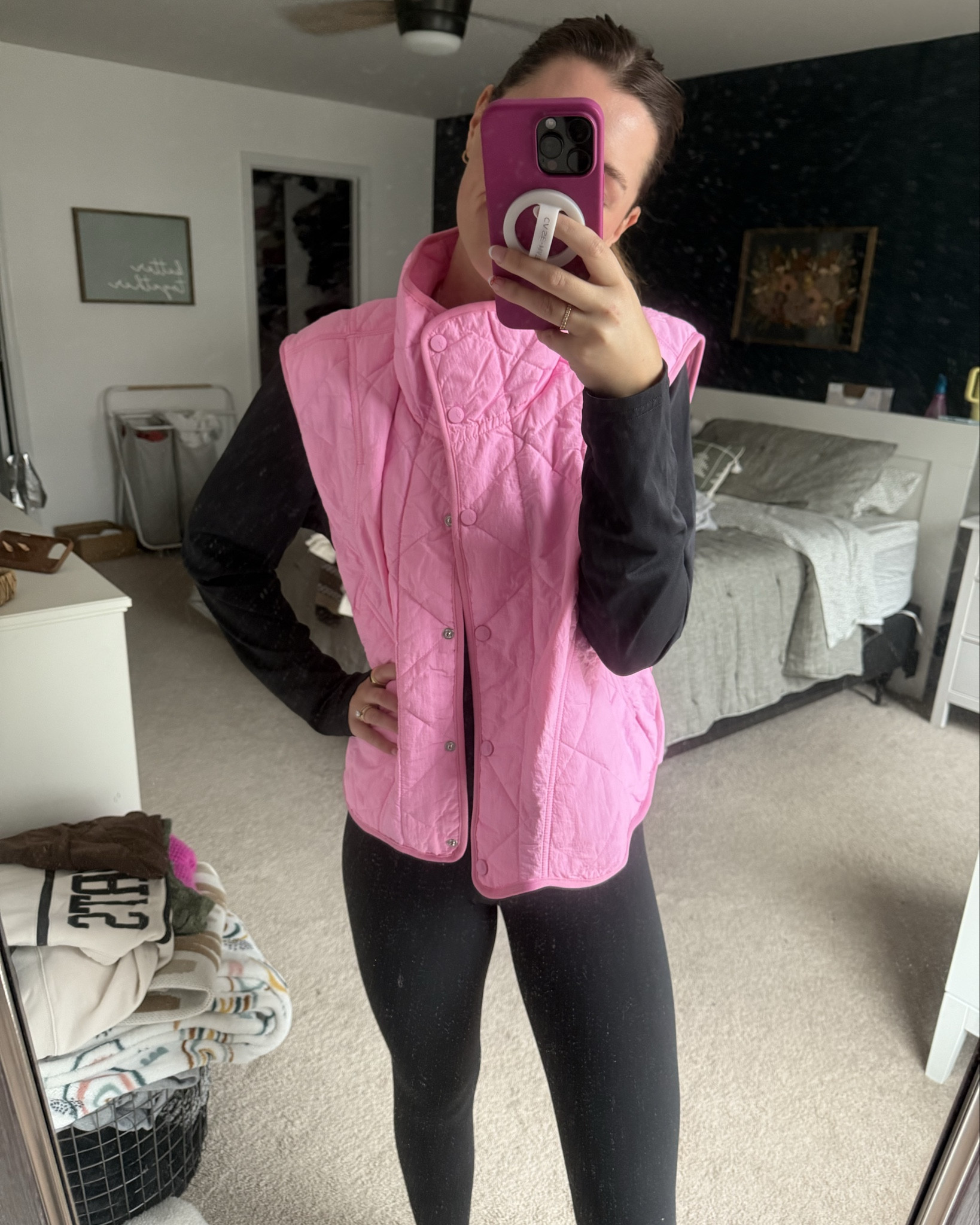 The cutest outfit for running those holiday errands 🏃🏻‍♀️🩷
Vest: medium
Shirt: 6
Leggings: 6
Added dupes below :)

#LTKActive #LTKTall #LTKSeasonal