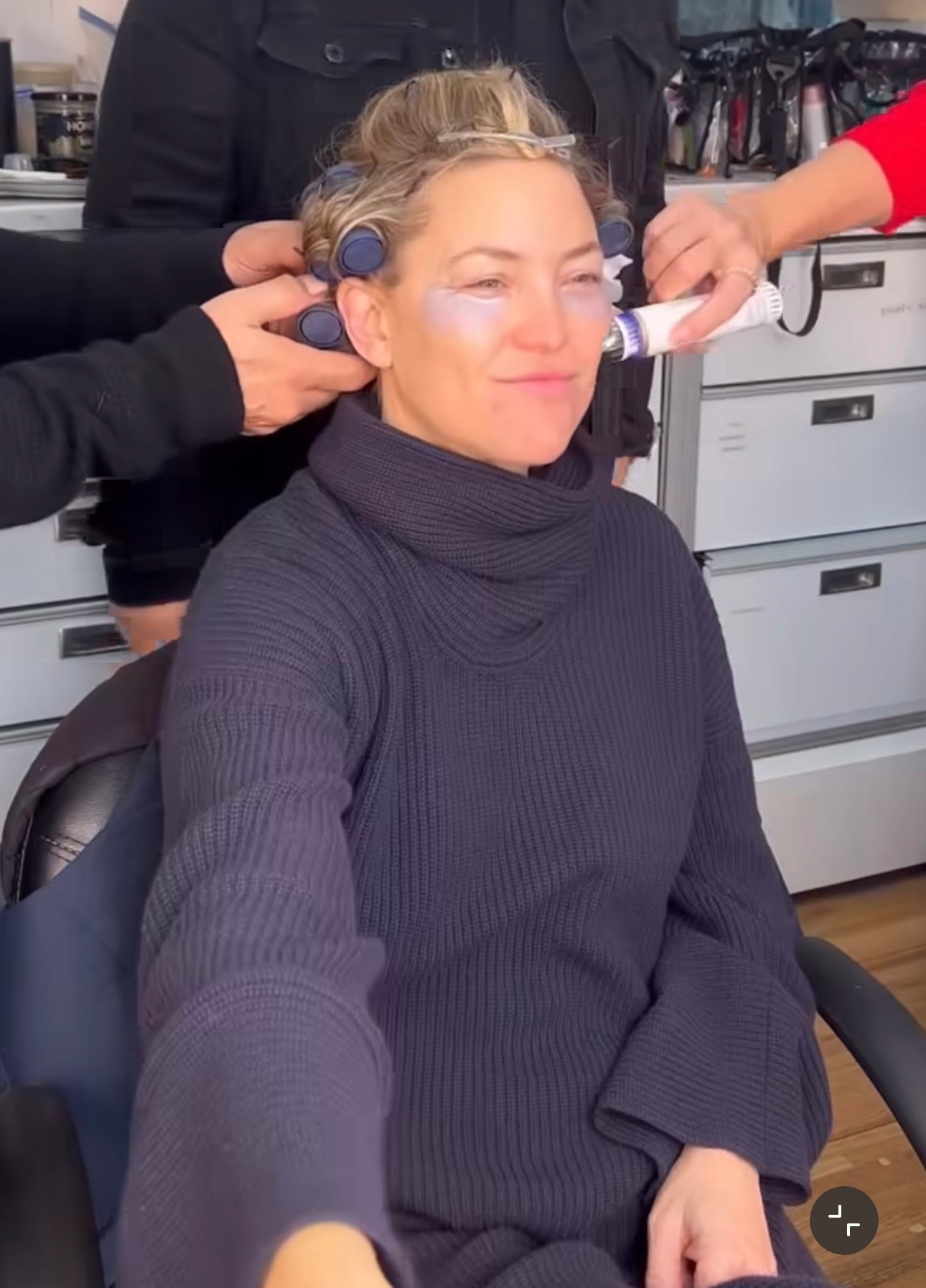 Kate Hudson's depuffing wand 

#LTKBeauty