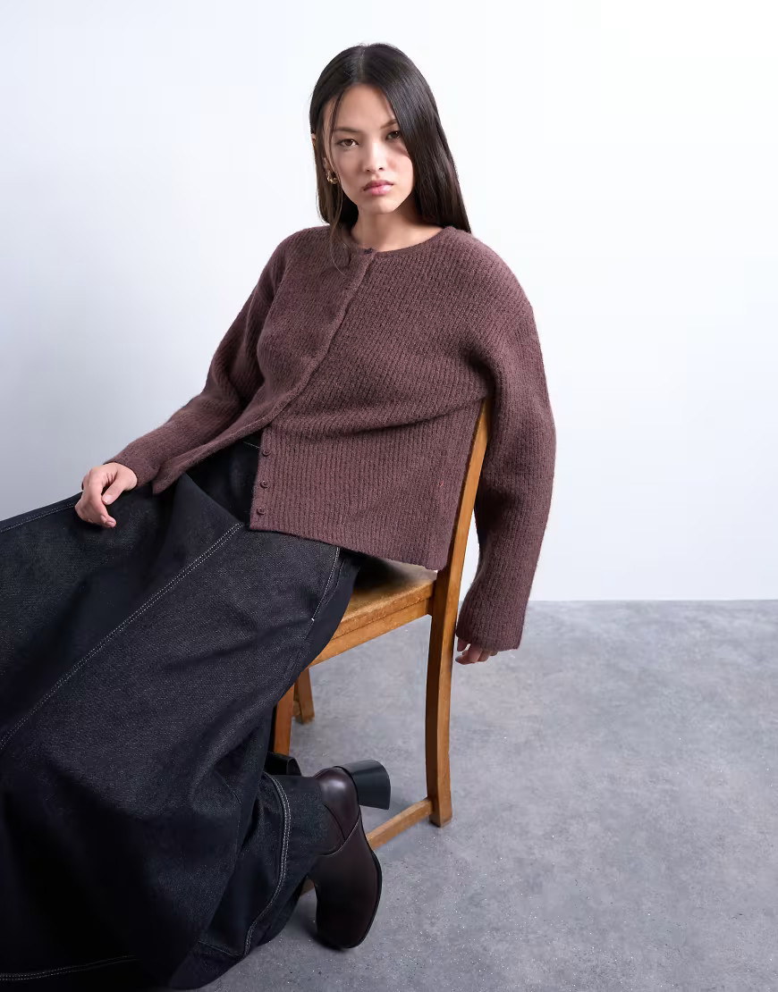 Topshop knitted easy ribbed relaxed cardigan in chocolate-Brown | ASOS (Global)