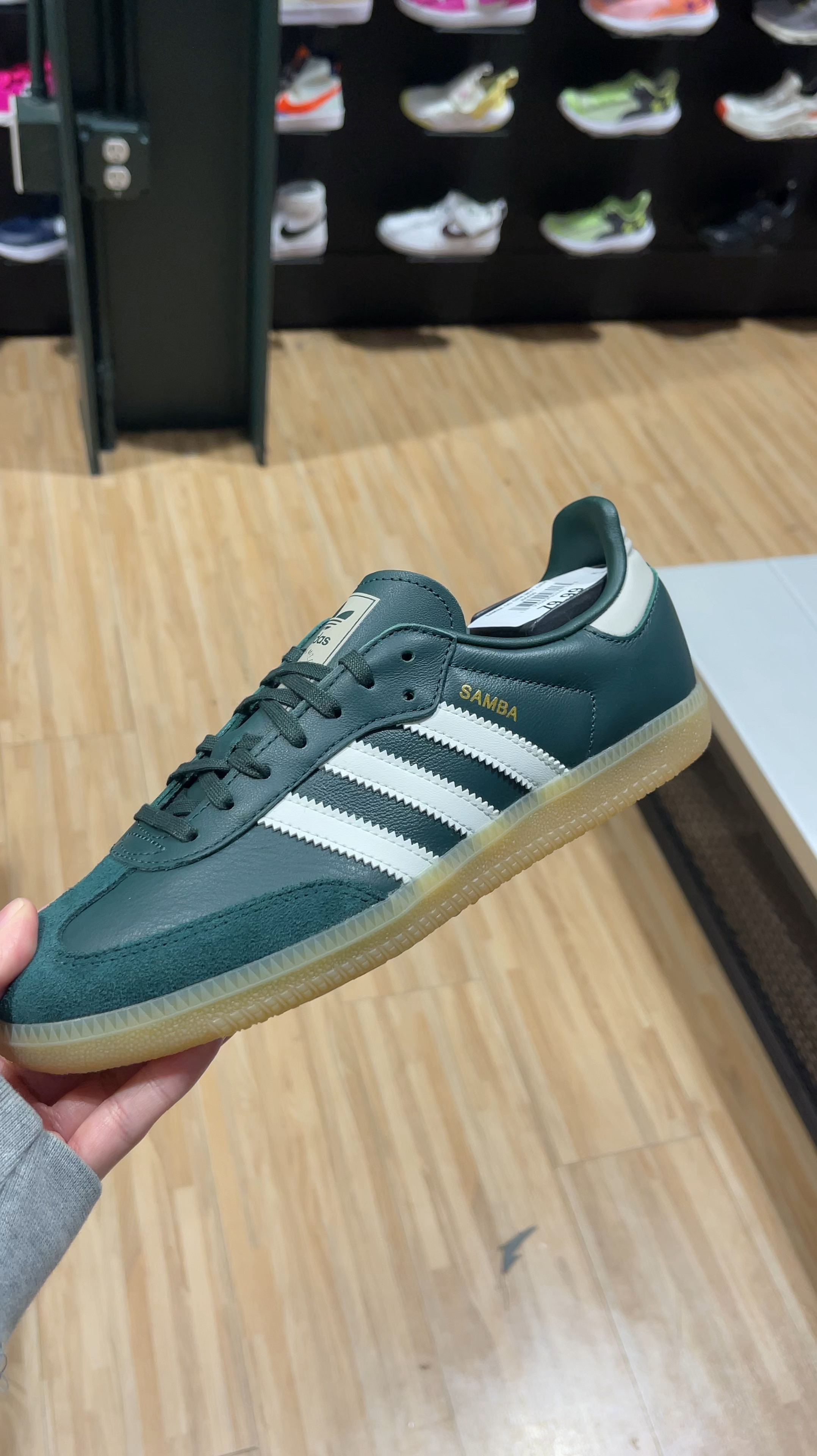 Forest green 🌲 

#LTKWatchNow #LTKShoeCrush #LTKFindsUnder100