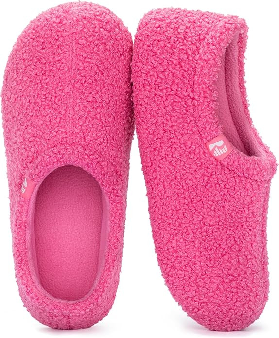 RockDove Women's Teddy Fleece Closed Back Indoor Slipper | Amazon (US)