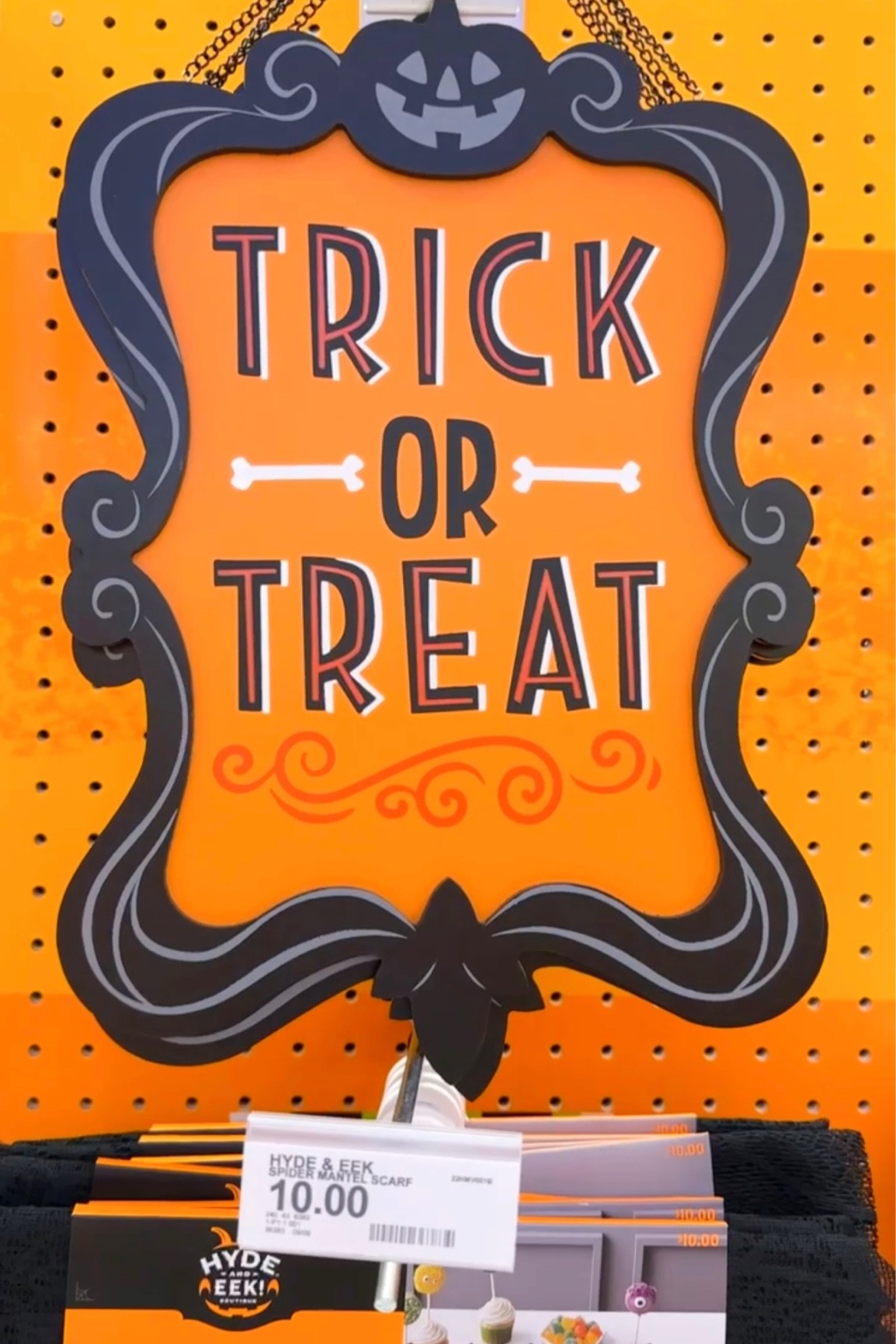 Check out the new Hyde and Eek Collection at Target. It’s the perfect combo of spooky but not scary! My favorite kind of Halloween decorations!!

#Target #TargetIsMyFavorite #TargetMom #TargetRun #TargetDeals 